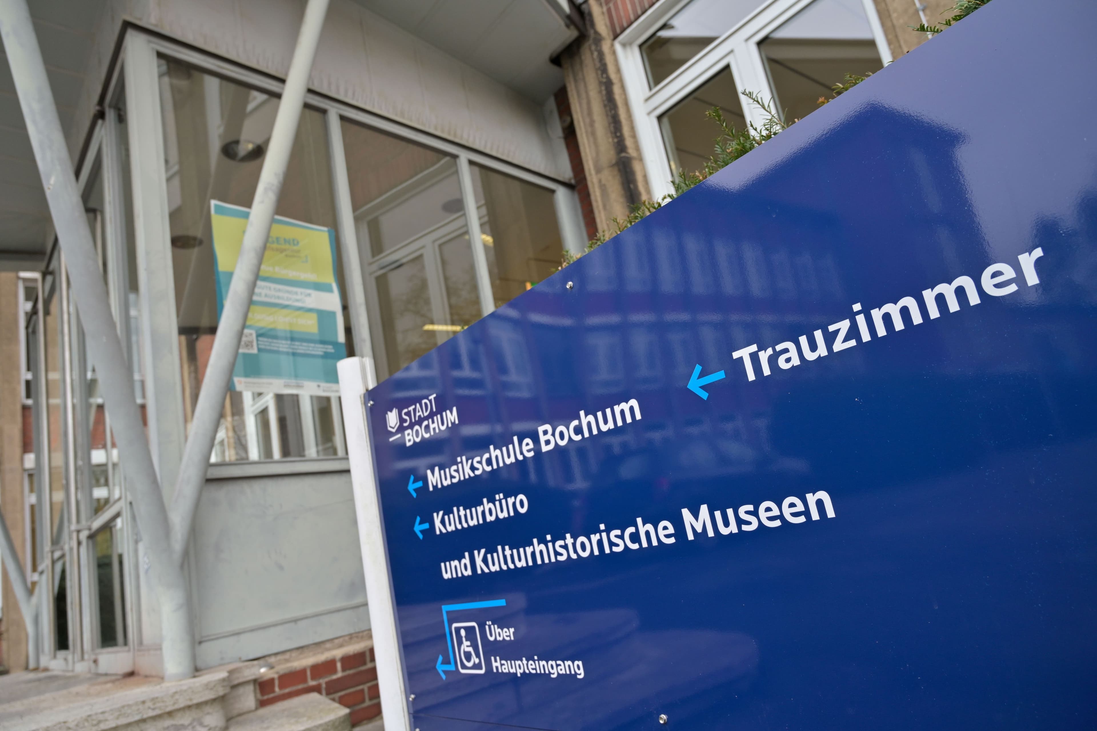 Trauen im Retro-Stil: Bochums neues temporäres Trauzimmer | Symbolbild