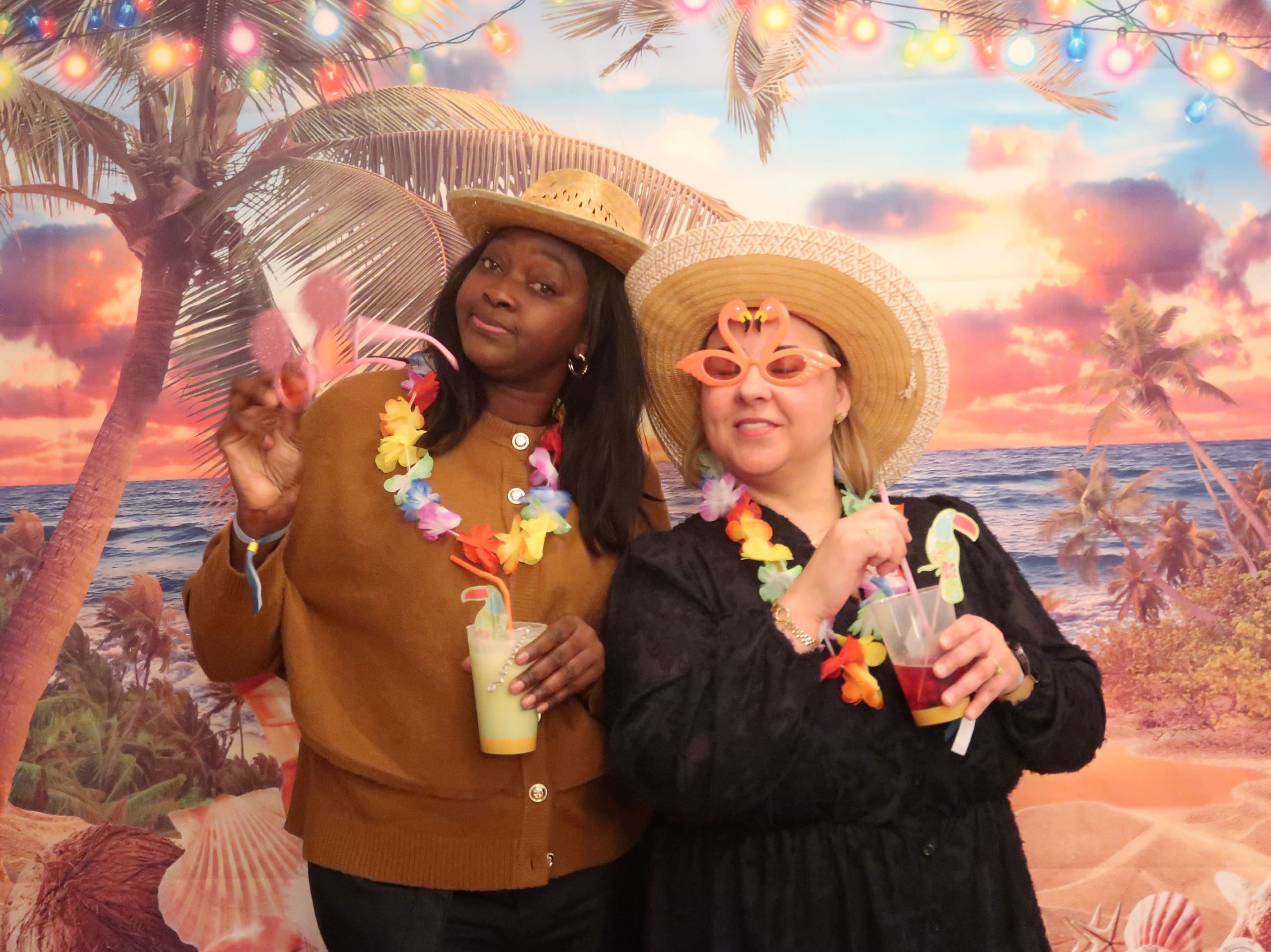 Der Neujahrsempfang des Mehrgenerationenhauses RaBe bot Ehrenamtlichen ein unterhaltsames Programm und Wertschätzung. Der Neujahrsempfang des Mehrgenerationenhauses RaBe bot Ehrenamtlichen ein unterhaltsames Programm und Wertschätzung.