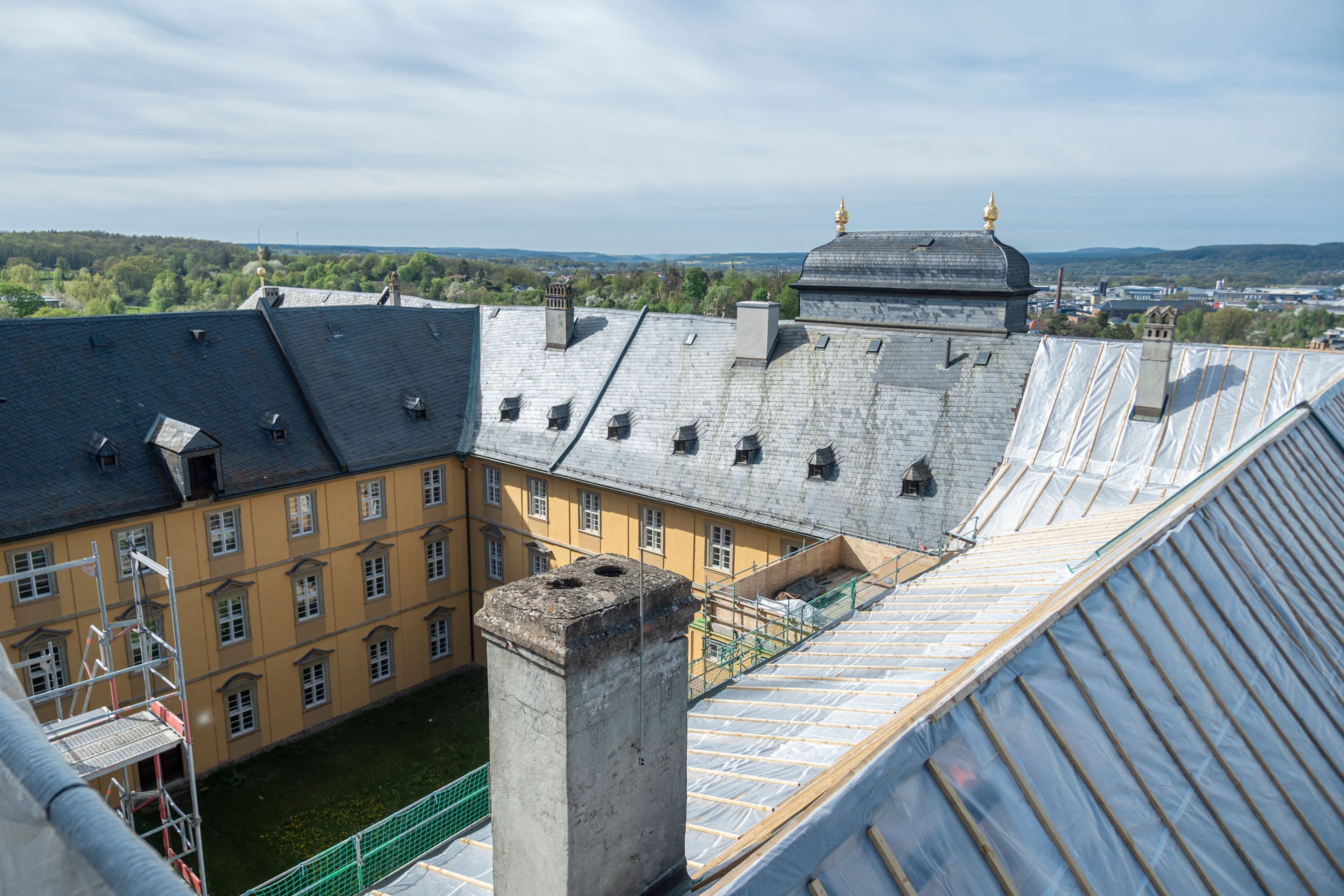 Der Konventbau in der ehemaligen Klosteranlage St. Michael wird derzeit einer Generalsanierung unterzogen. Der Konventbau in der ehemaligen Klosteranlage St. Michael wird derzeit einer Generalsanierung unterzogen.