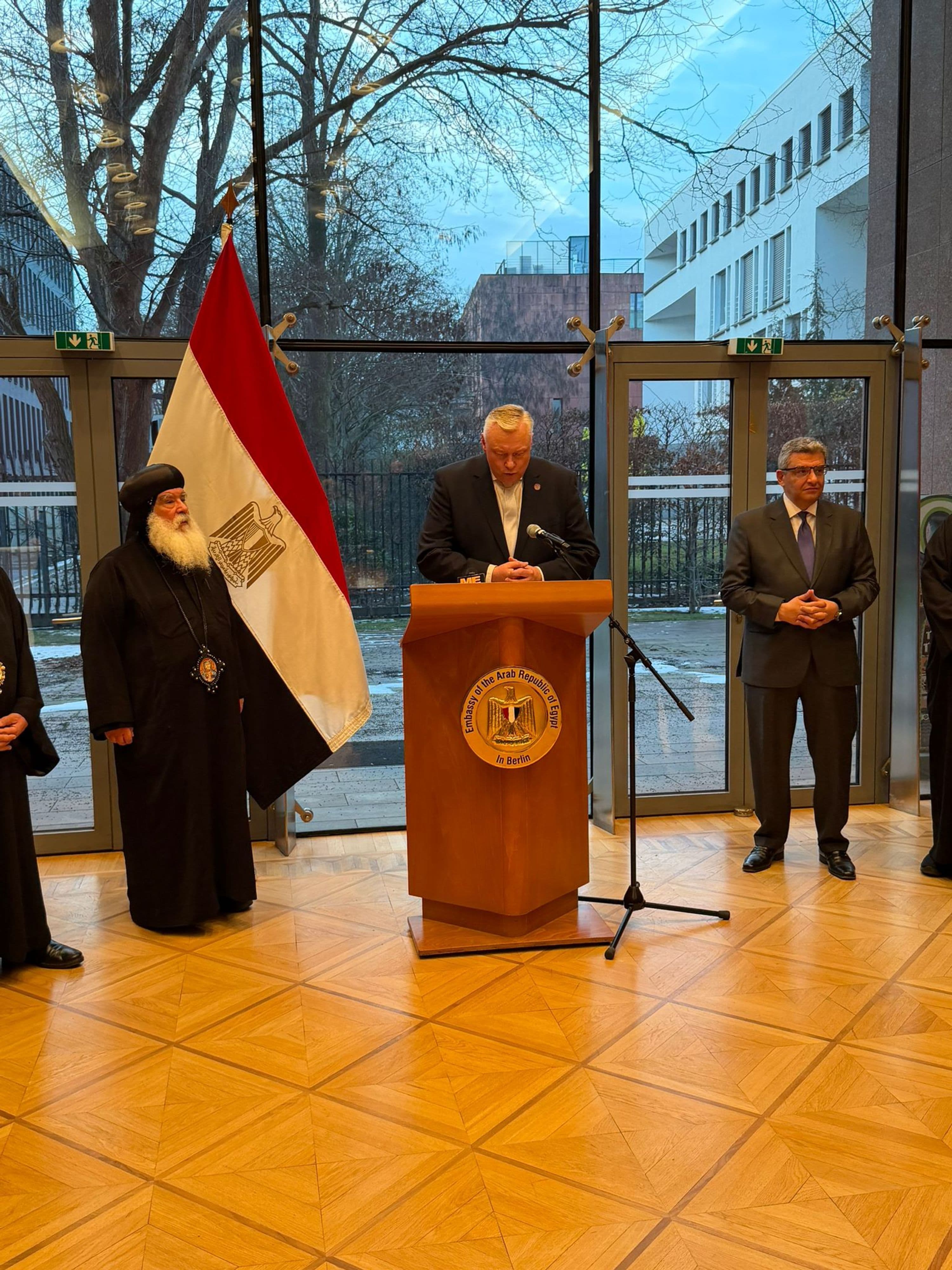 Bürgermeister Hartmann beim Botschaftsempfang zu Ehren des koptischen Metropoliten in Berlin.