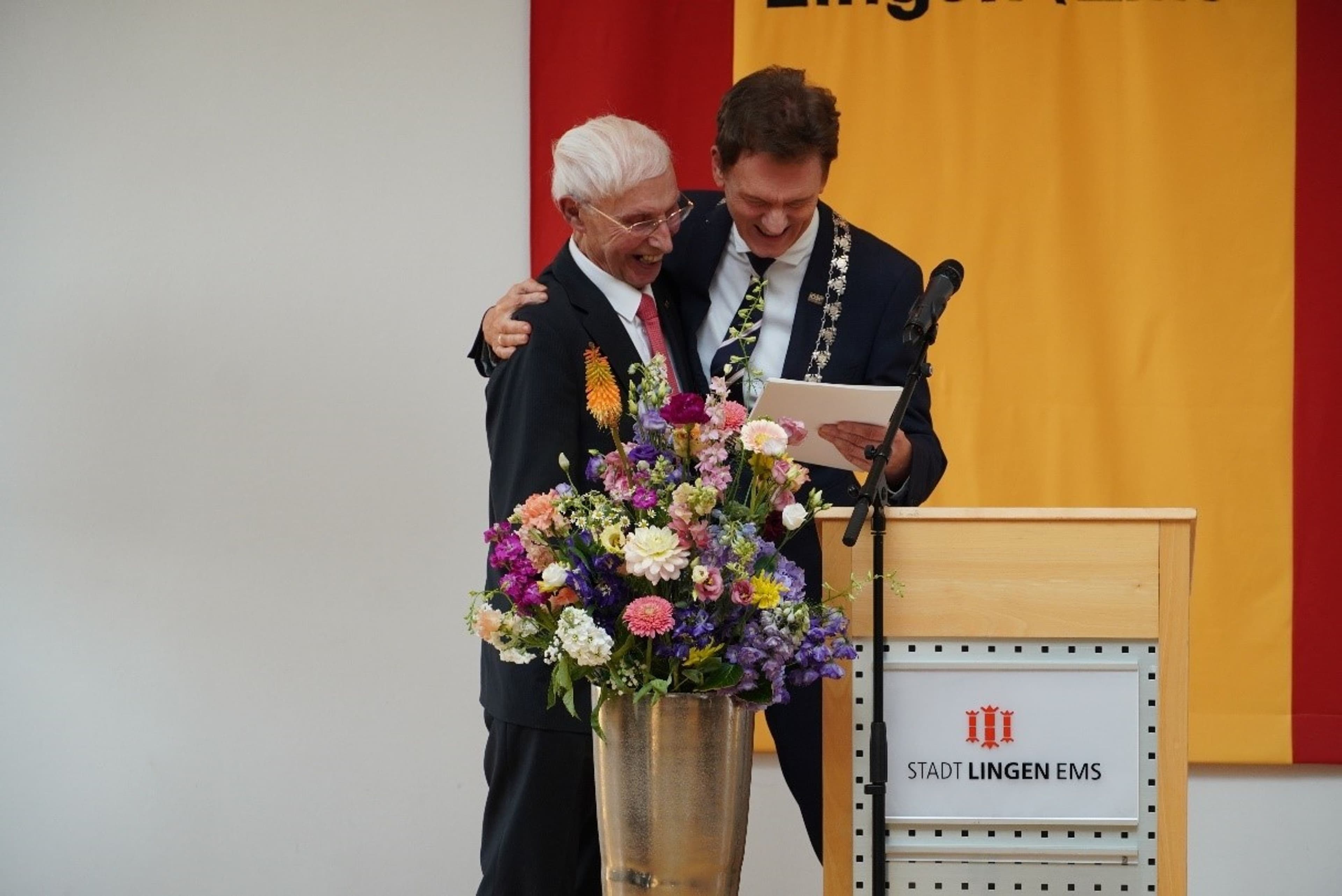 Karl-Heinz Vehring feiert 90. Geburtstag | Symbolbild