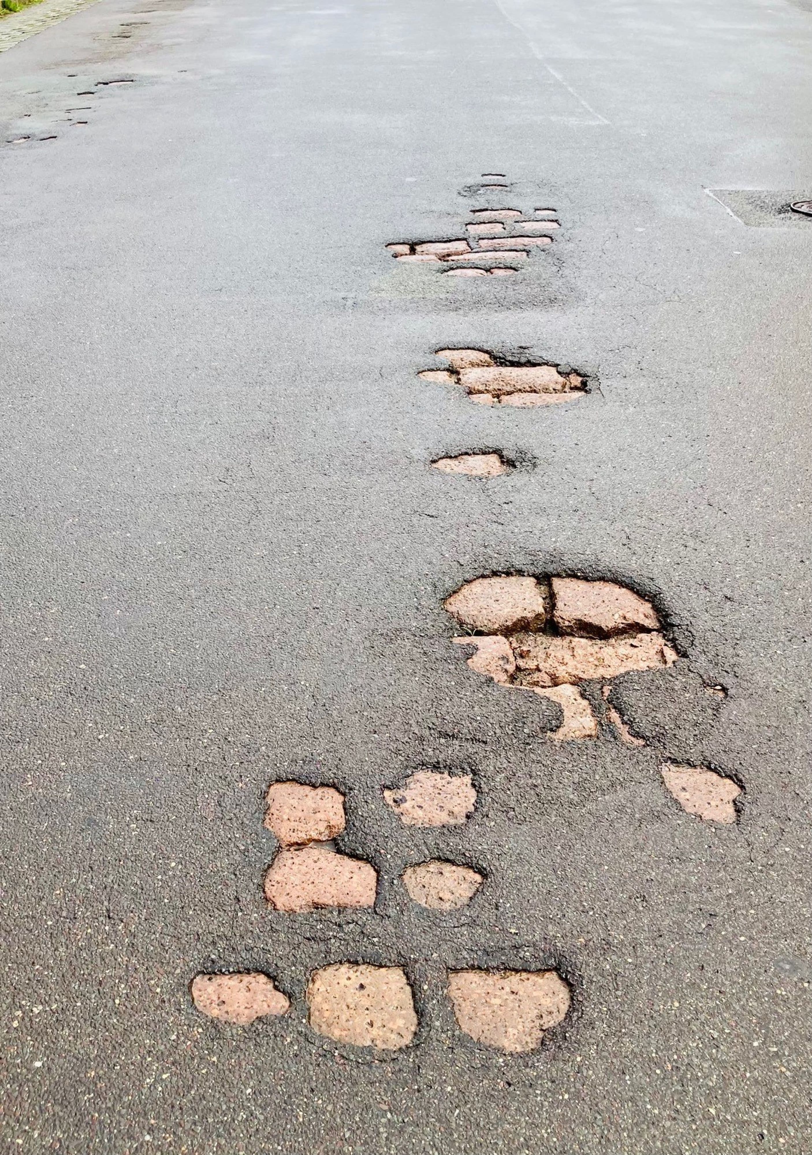 Straßensanierung startet mit innovativem Mini-Mix-Verfahren | Symbolbild