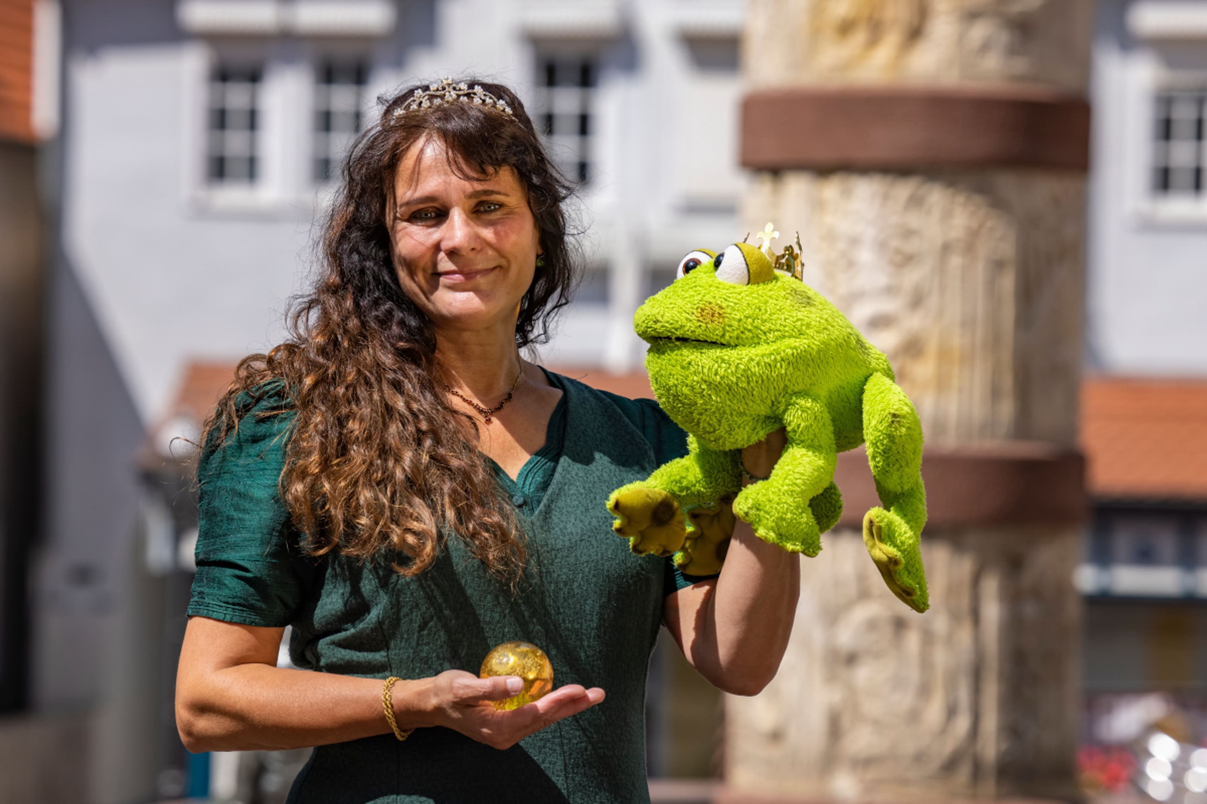Märchenstadtführung in Steinau: Der Froschkönig erwacht | Symbolbild
