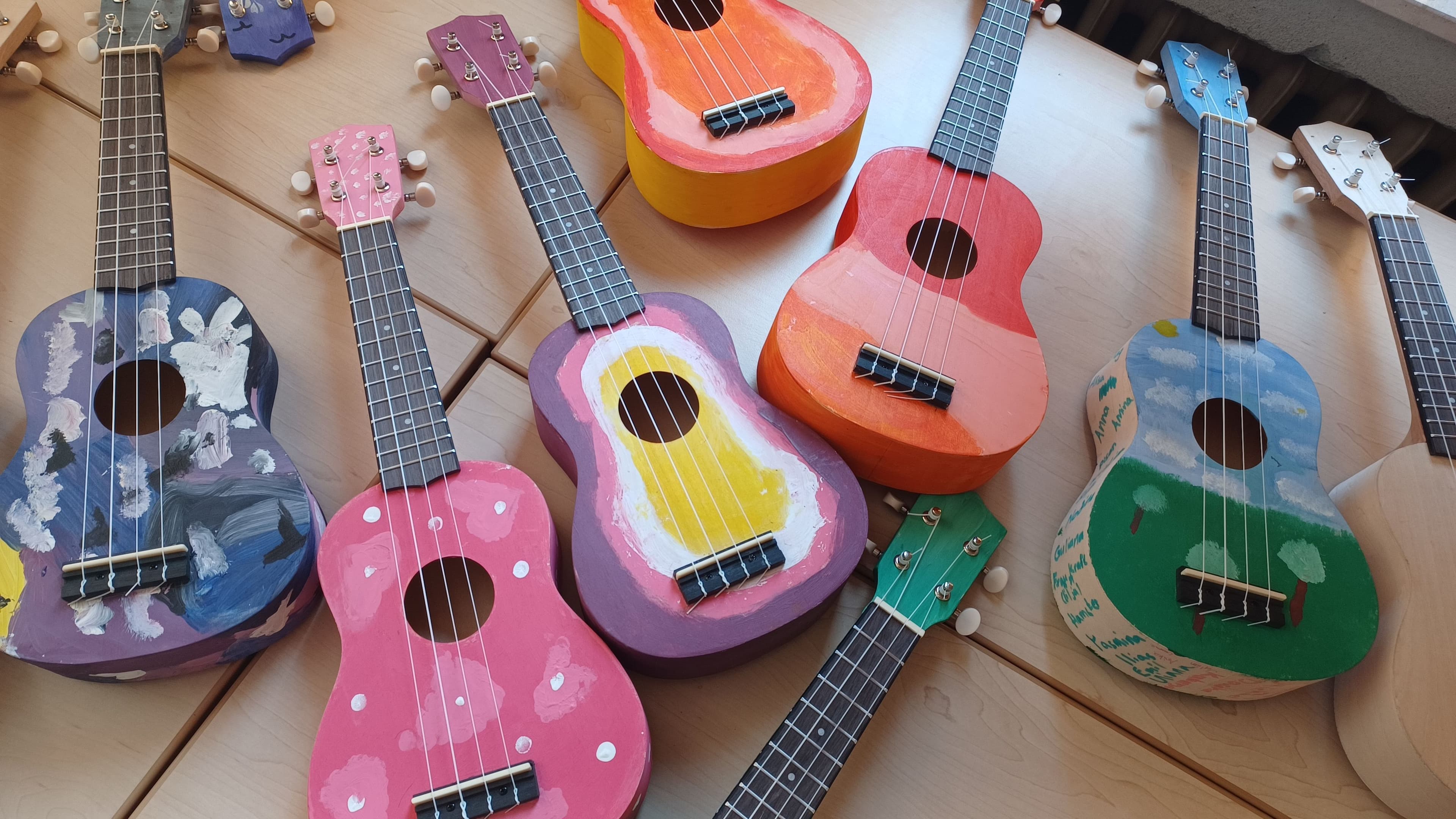 Klangvolle Kreativität: Schüler bauen eigene Instrumente | Symbolbild