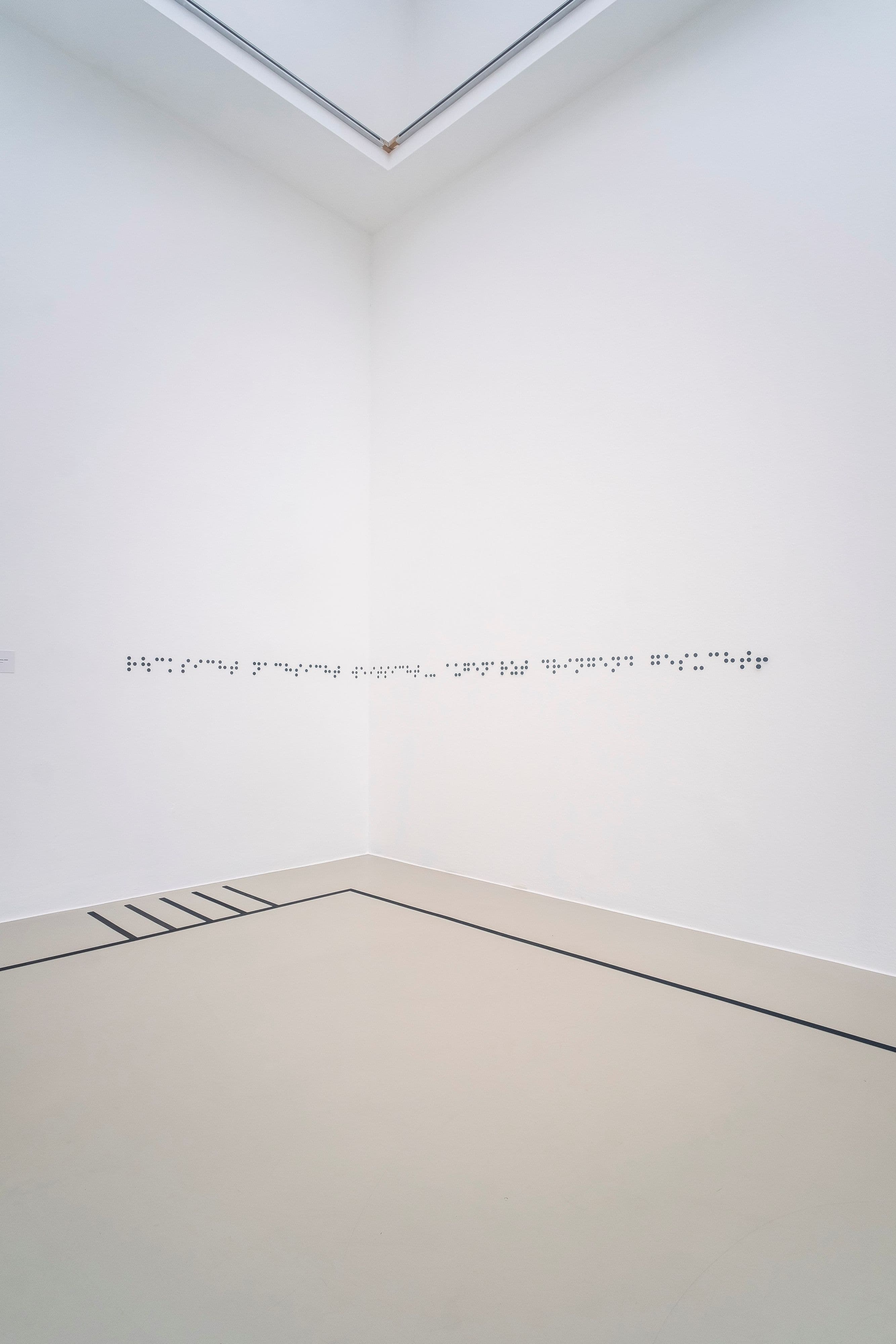 Kunst trifft Brailleschrift in Monheim | Symbolbild