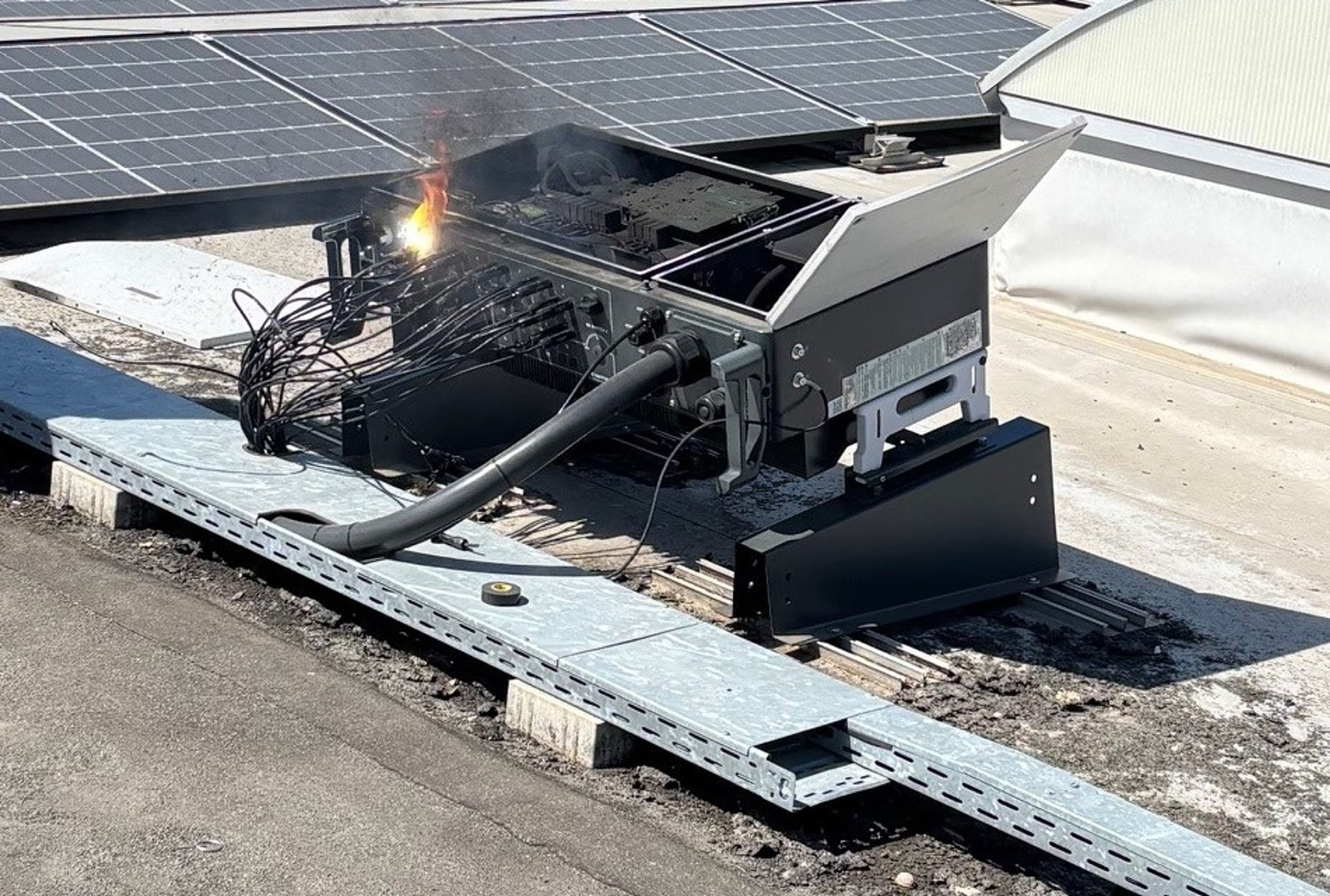 Schneller Einsatz bei PV-unterstütztem Brand | Symbolbild
