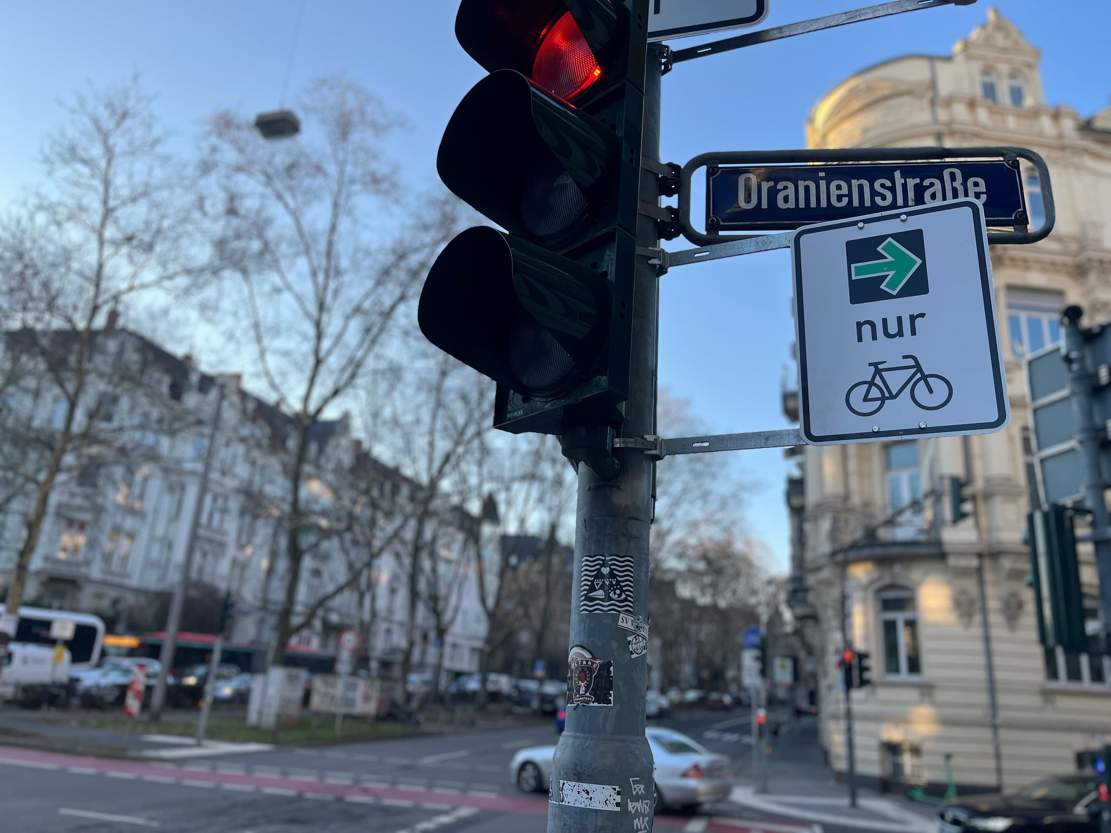 Wiesbaden setzt Neuerungen in der Verkehrssicherheit für Radfahrer um | Symbolbild