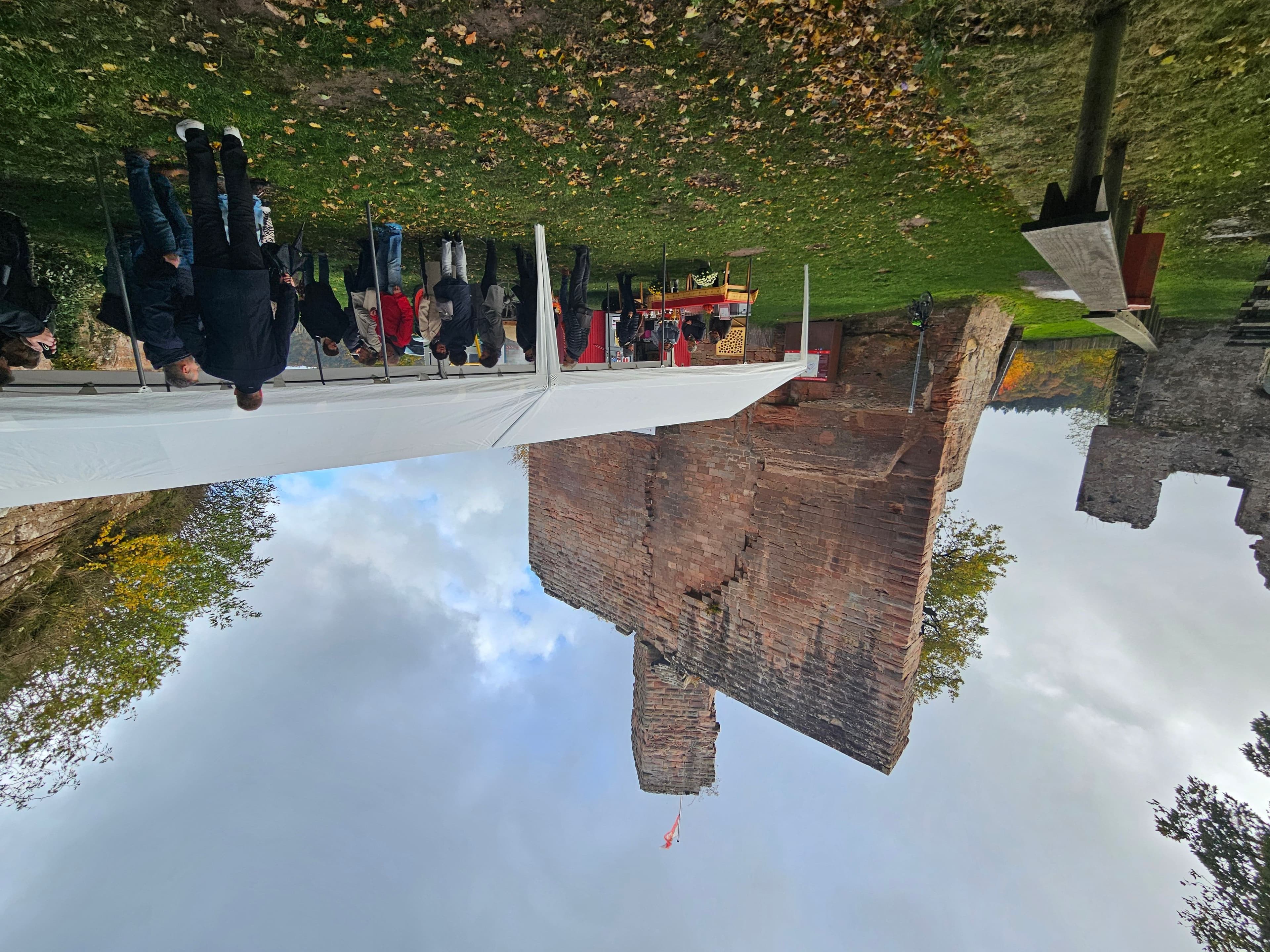 Oberburg Hohenecken erstrahlt nach Sanierung | Symbolbild