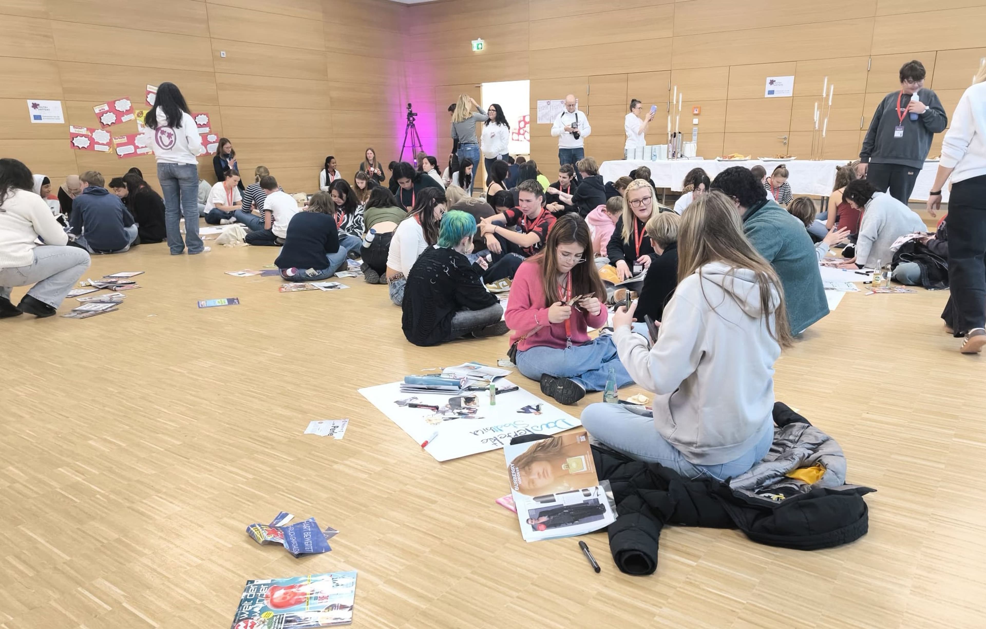 Jugend gestaltet Wiesbadens Zukunft | Symbolbild