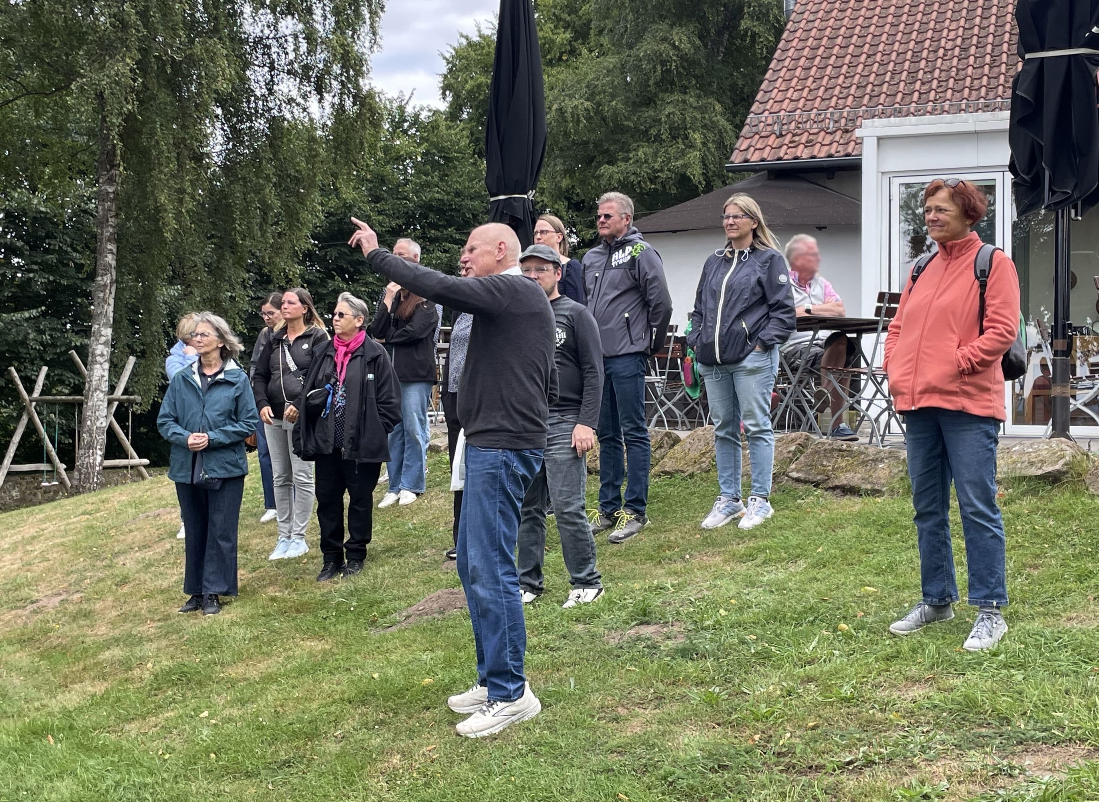 VHS-Leitungen treffen sich auf dem Christenberg | Symbolbild