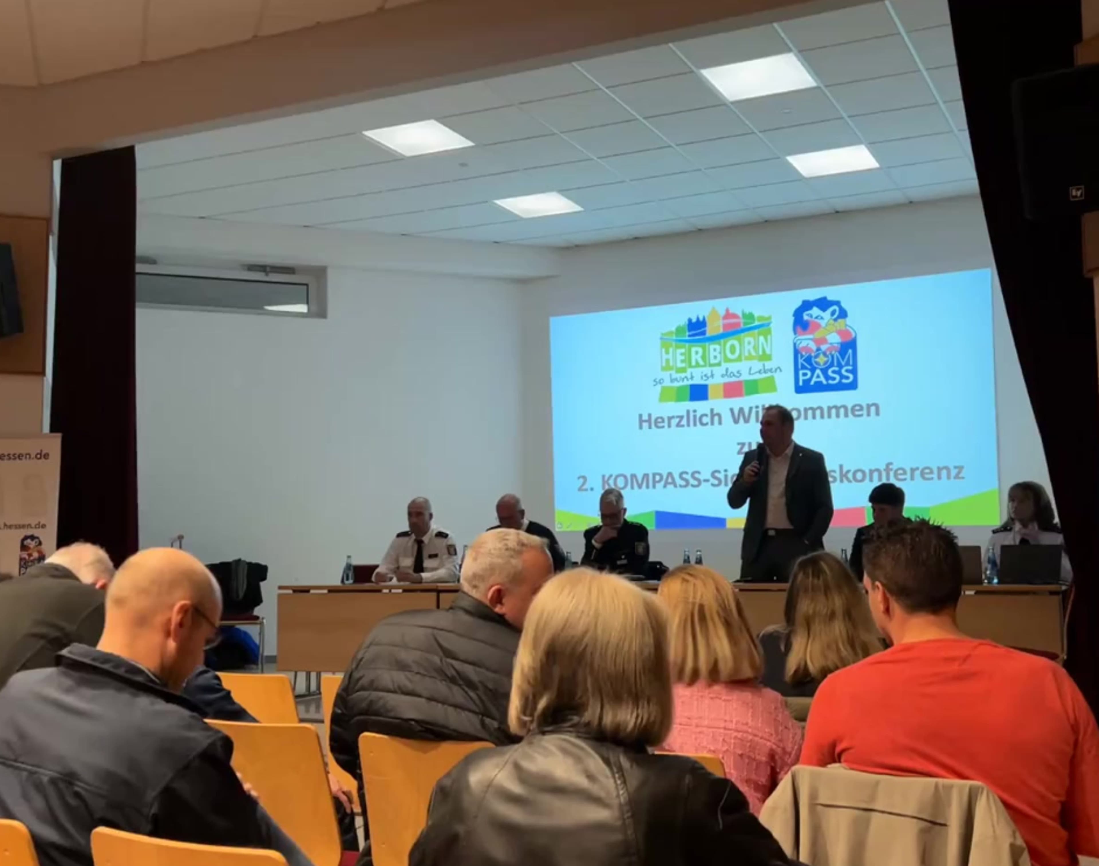 Herborn stärkt Sicherheit vor Ort | Symbolbild