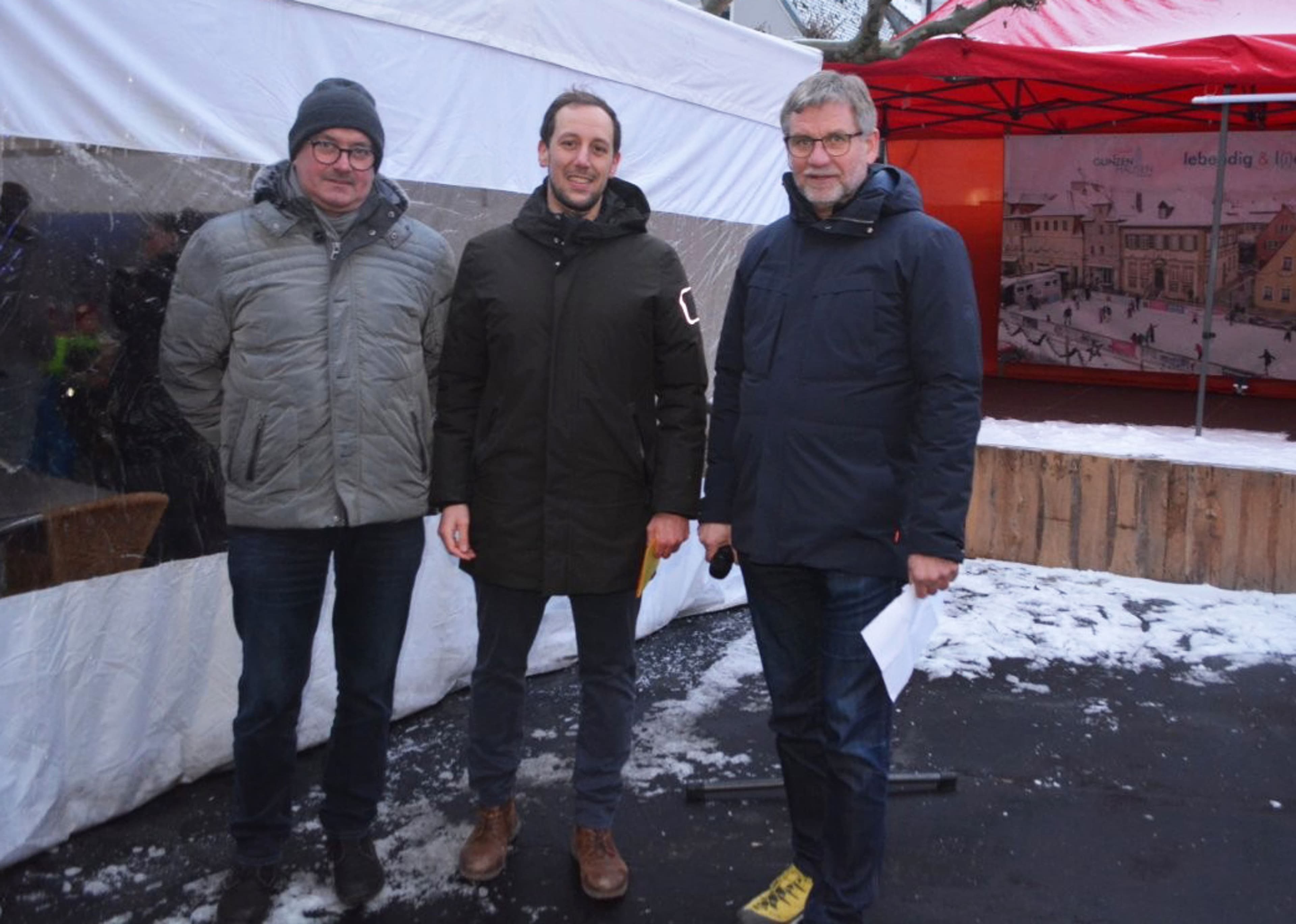 Eisbahn in Gunzenhausen begeistert 13.000 Besucher | Symbolbild