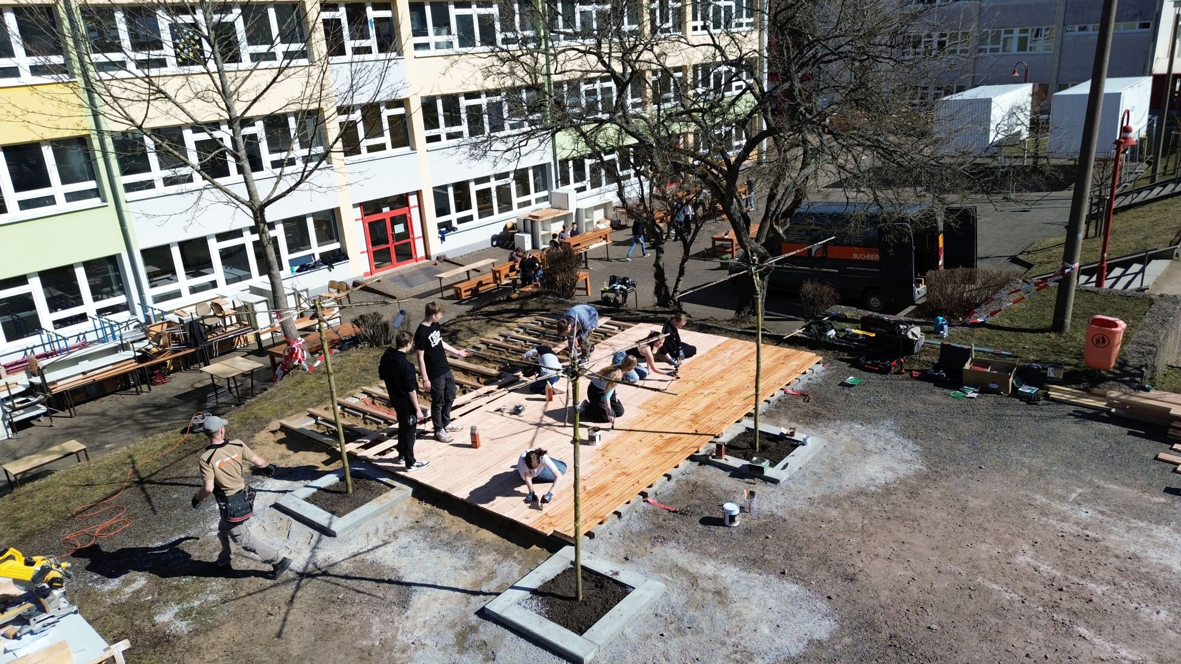 Schüler gestalten ihren Schulhof neu! | Symbolbild