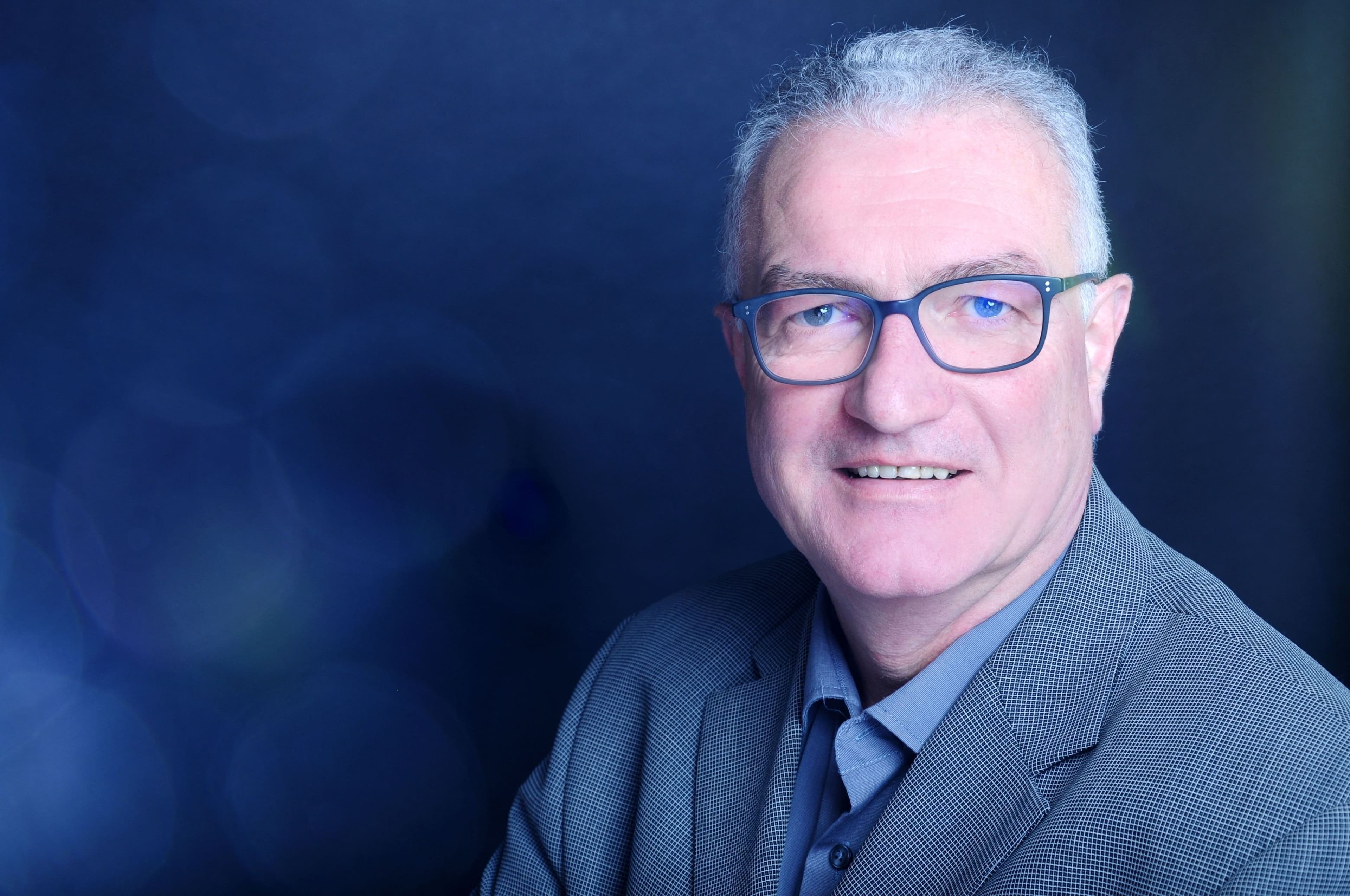 Die drei Preisträger der Kulturehrennadel 2025: Michael Hamlett, Uwe Hüser und Stefan Stillger. Die drei Preisträger der Kulturehrennadel 2025: Michael Hamlett, Uwe Hüser und Stefan Stillger.