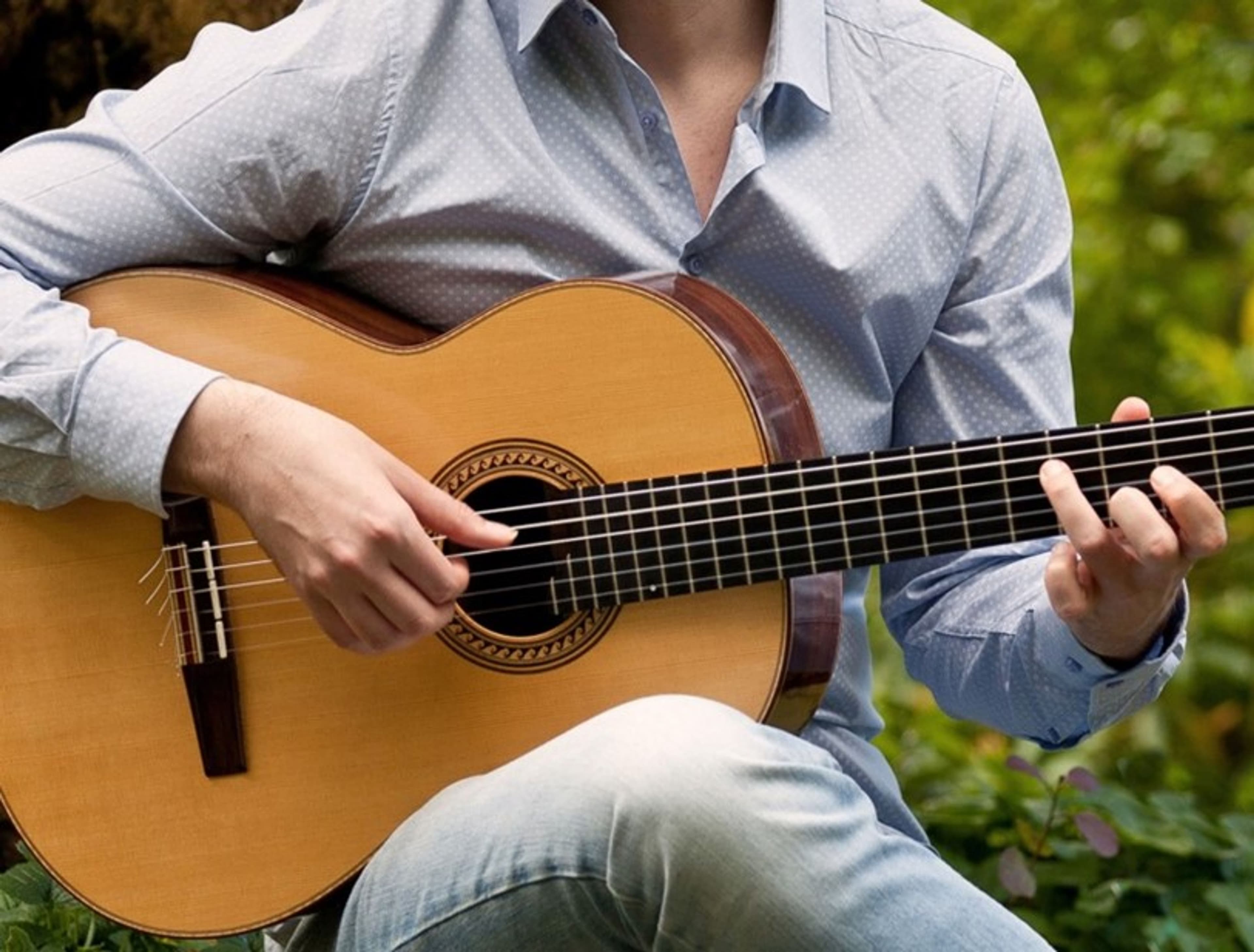 Schnupperkurse fĂĽr Gitarre und Saxophon an der Johannes-Brahms-Musikschule. Schnupperkurse fĂĽr Gitarre und Saxophon an der Johannes-Brahms-Musikschule.