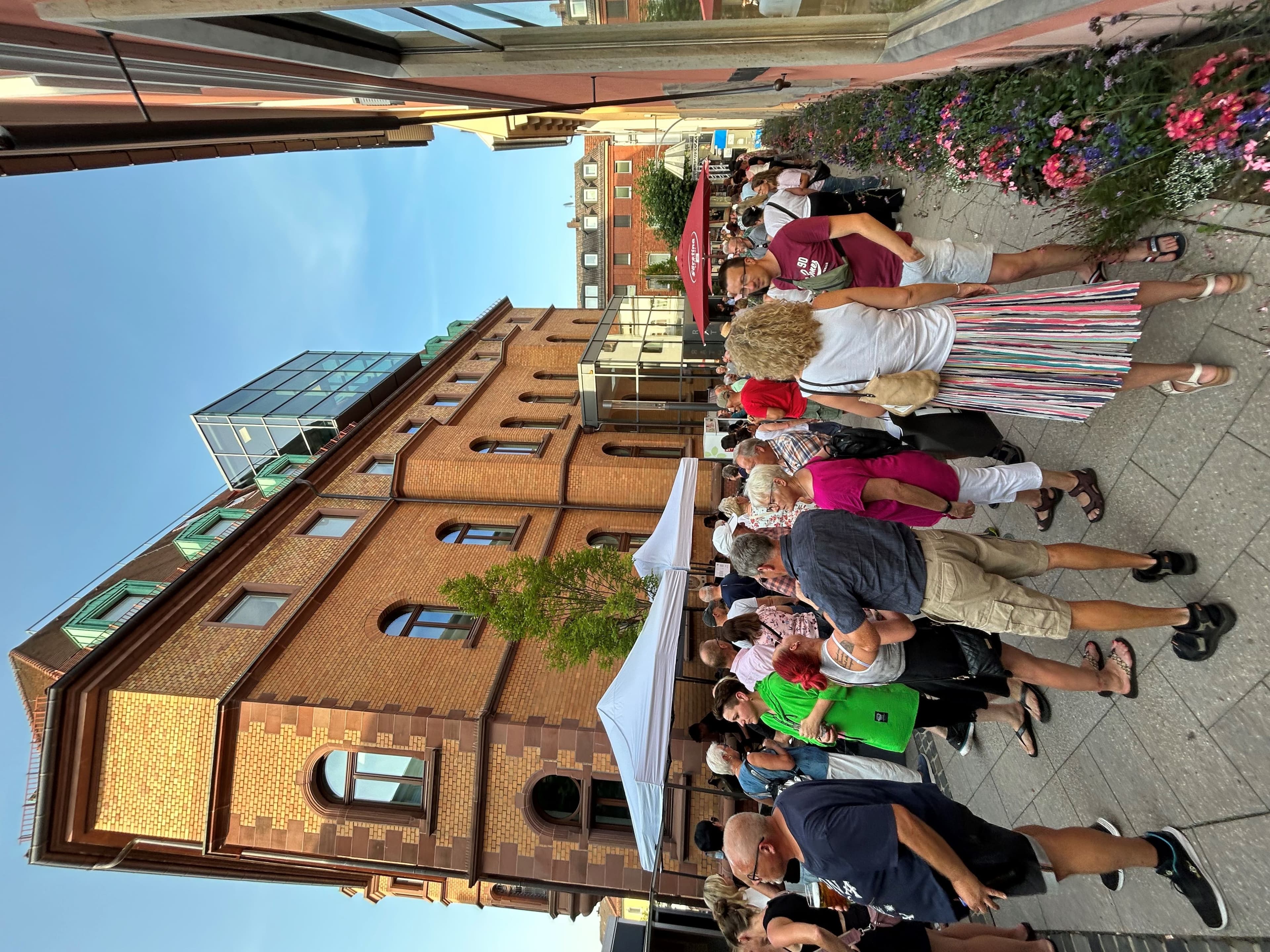 Sommerliche After-Work-Partys in der Rathausgasse | Symbolbild