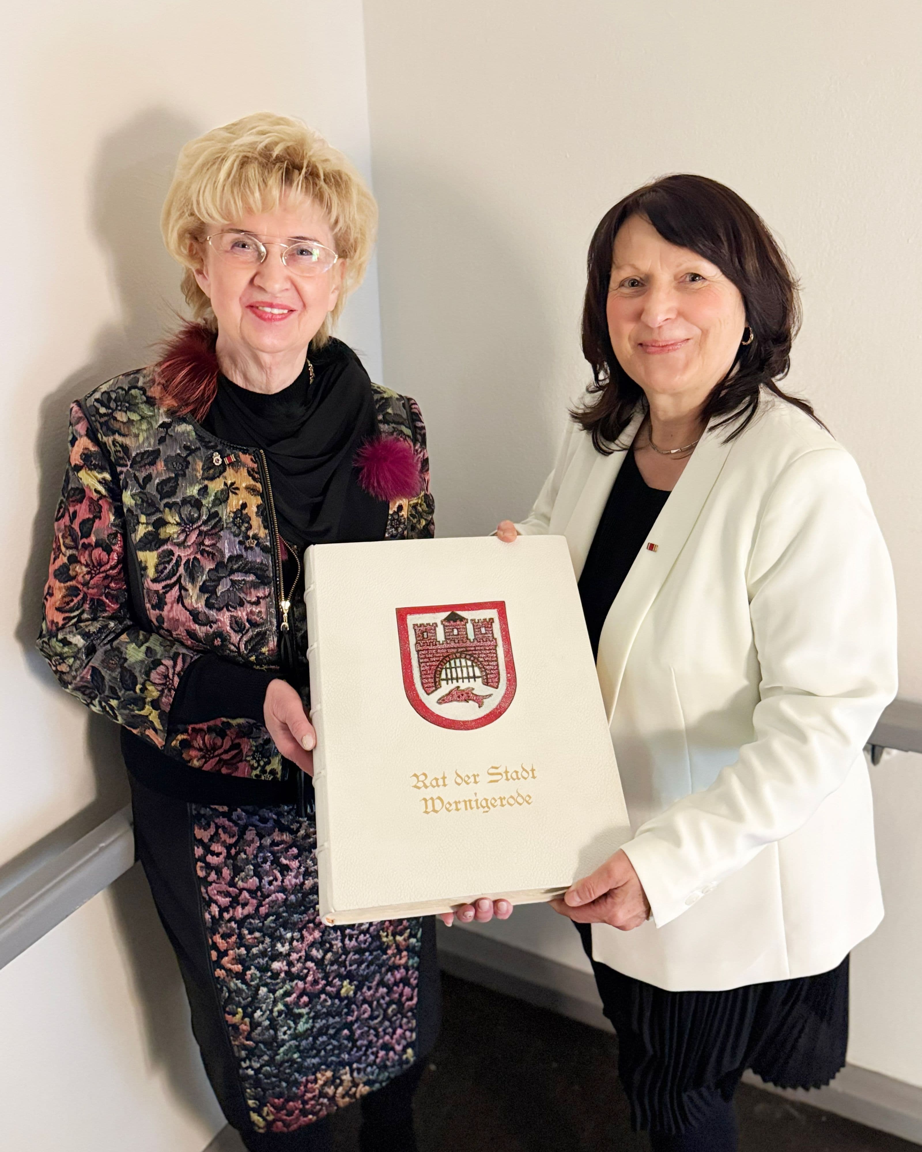 Goldenes Buch ehrt Wernigerodes engagierte Frauen | Symbolbild