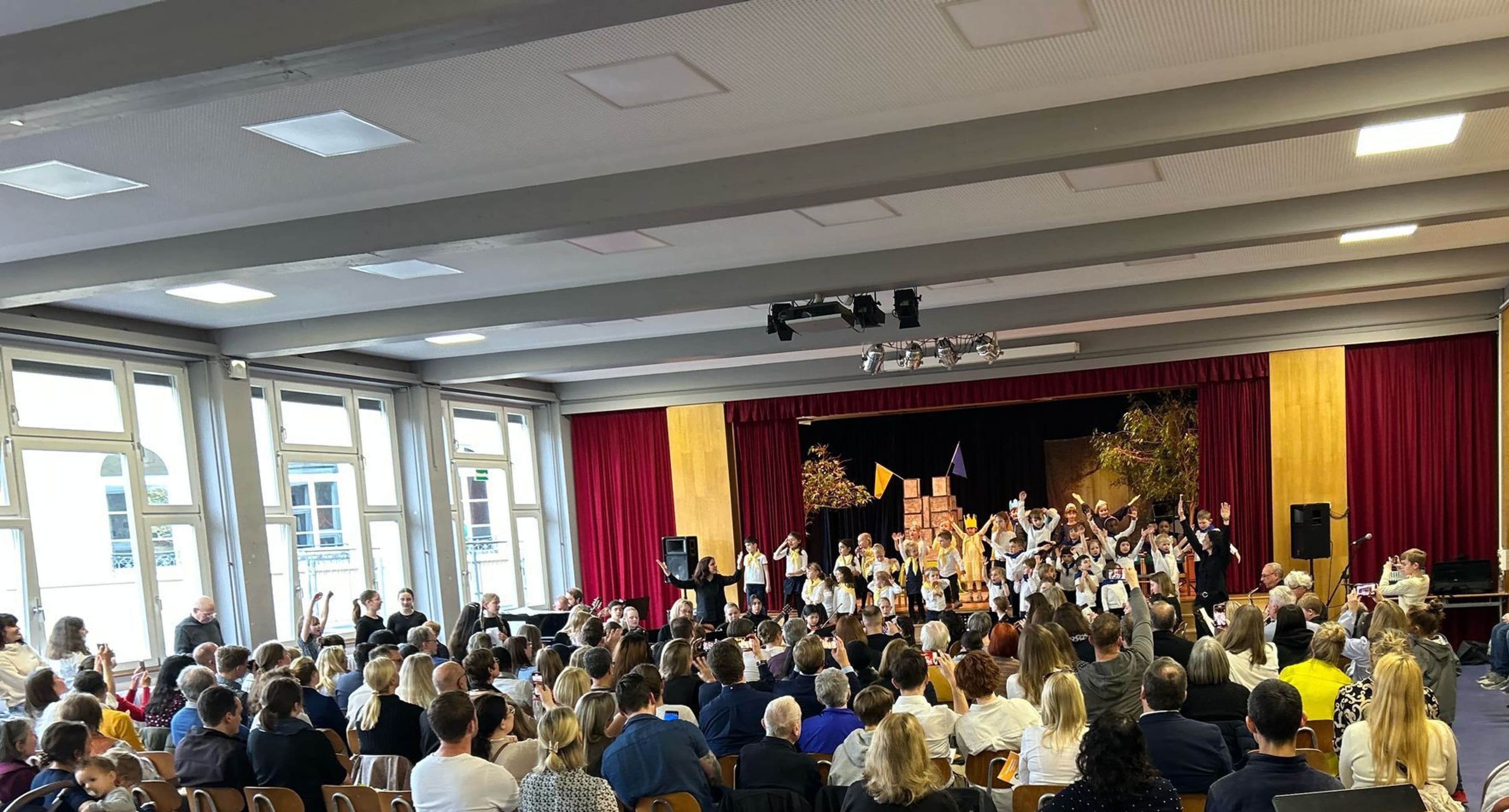 Musik verbindet: Erzählkonzert begeistert über 200 Gäste | Symbolbild