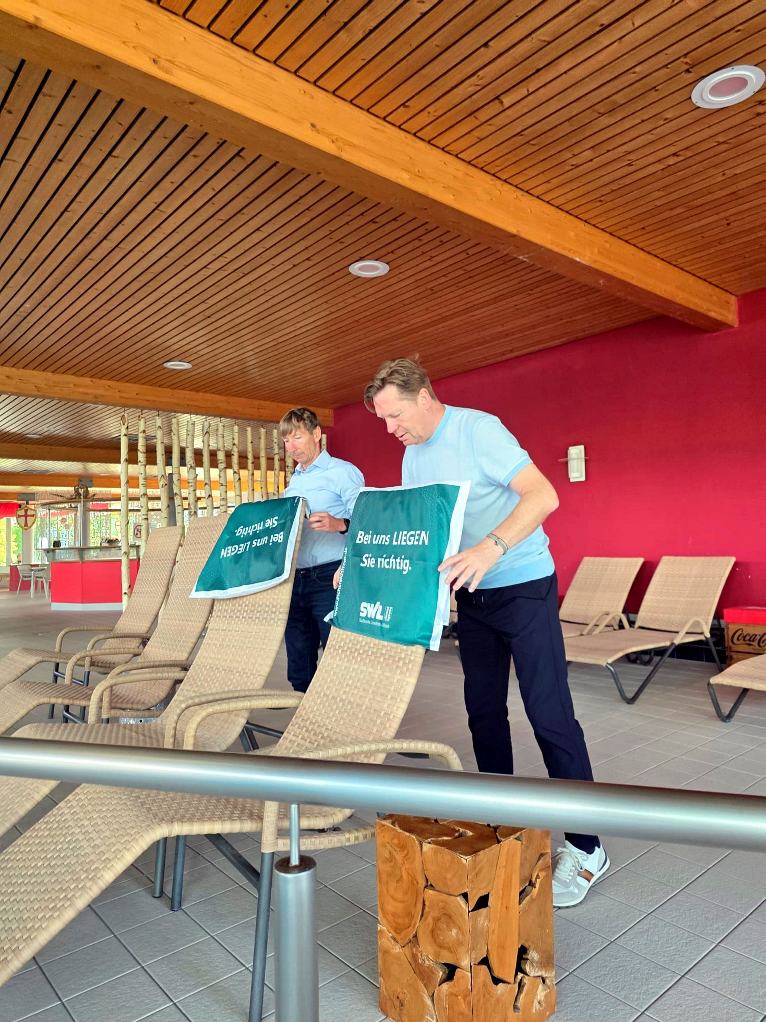 Neue Stoffüberzüge für das Leinebad | Symbolbild
