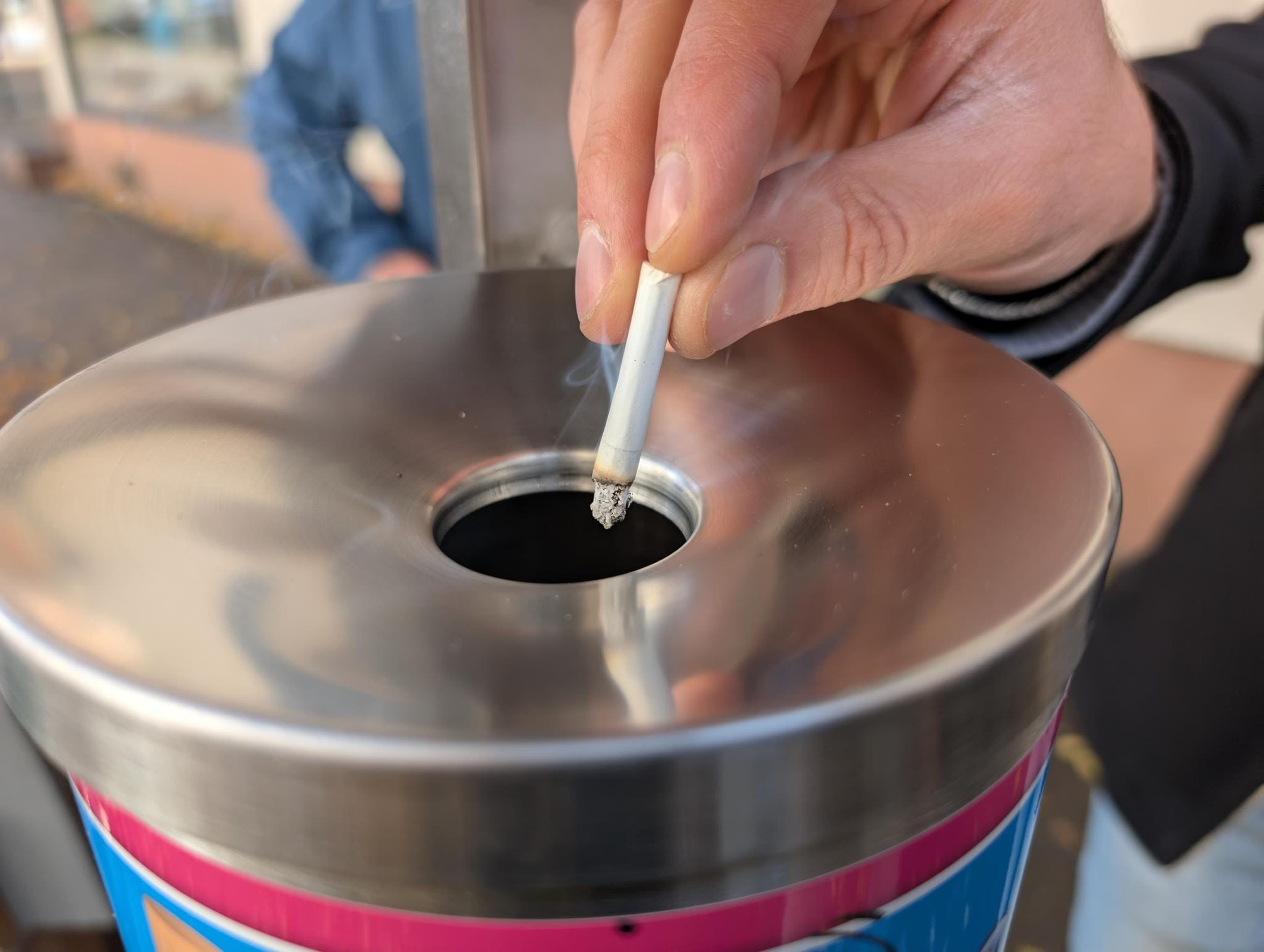 St. Ingbert räumt auf: Hunderte Zigarettenkippen gesammelt | Symbolbild