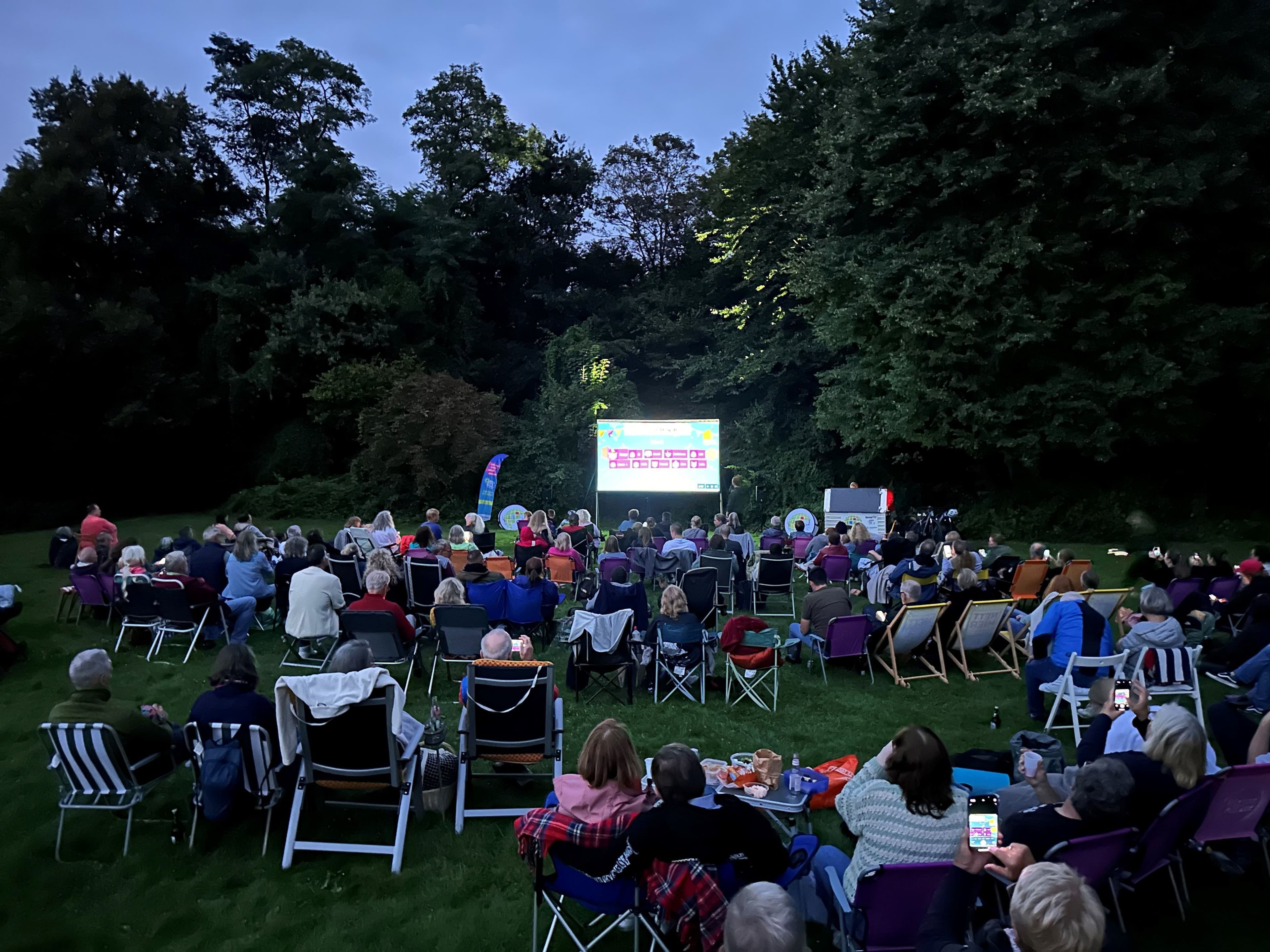 Ein unvergesslicher Abend: Open-Air-Kino im Freibad Hattingen | Symbolbild