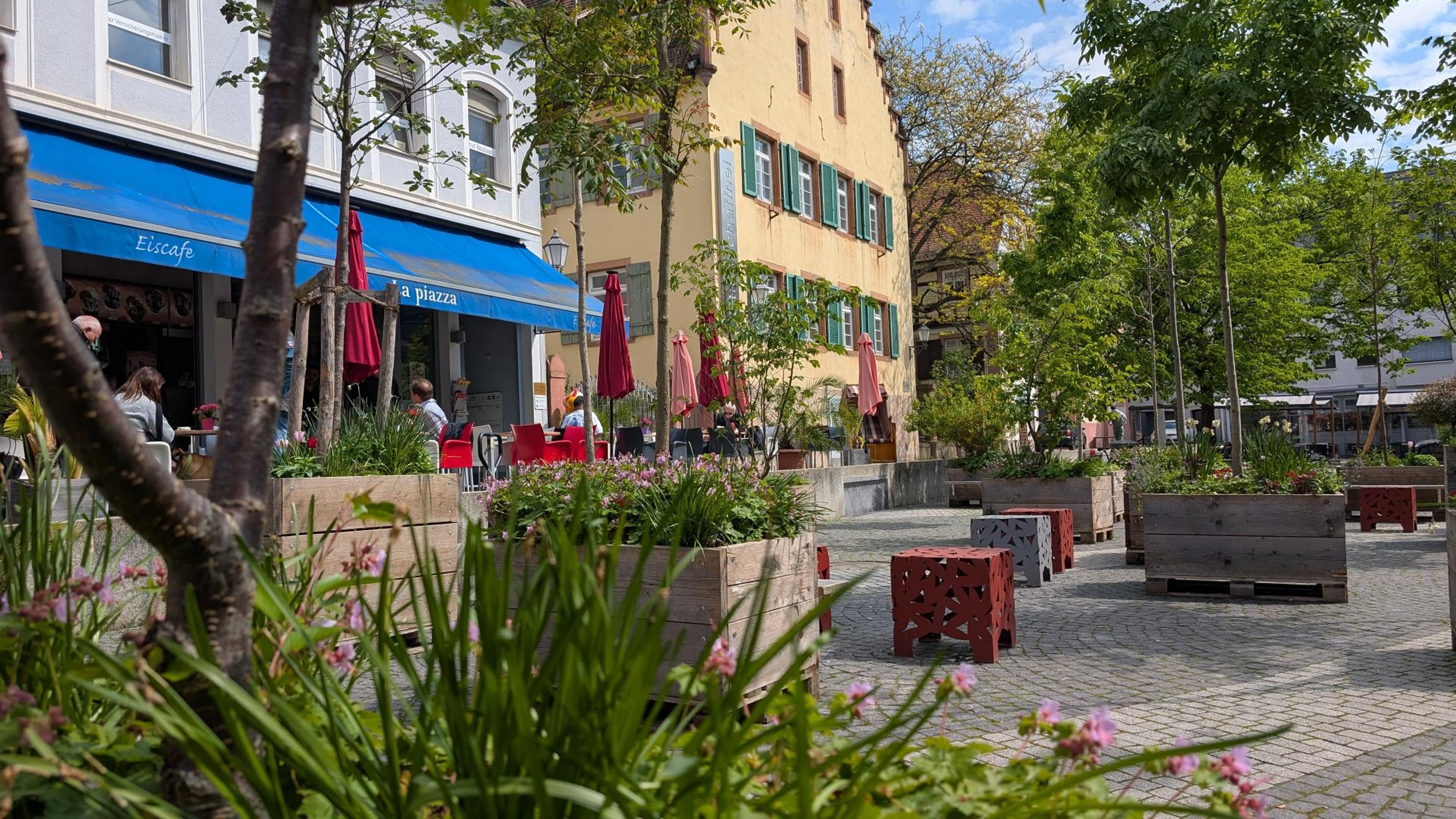 Lahrer Urteilsplatz erstrahlt in Grün | Symbolbild