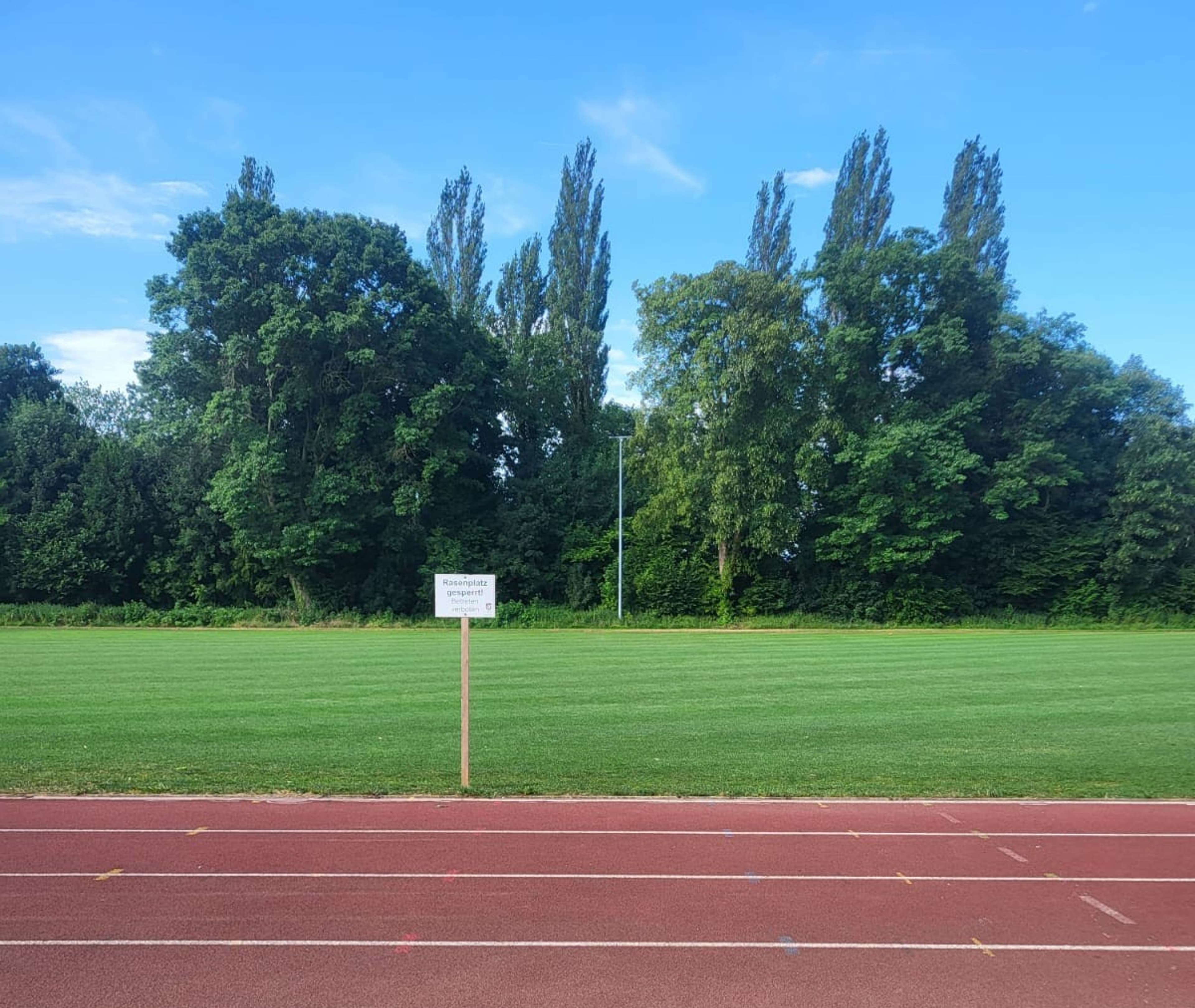Unplugged-Konzert und Sportplatzarbeiten in Dieburg | Symbolbild