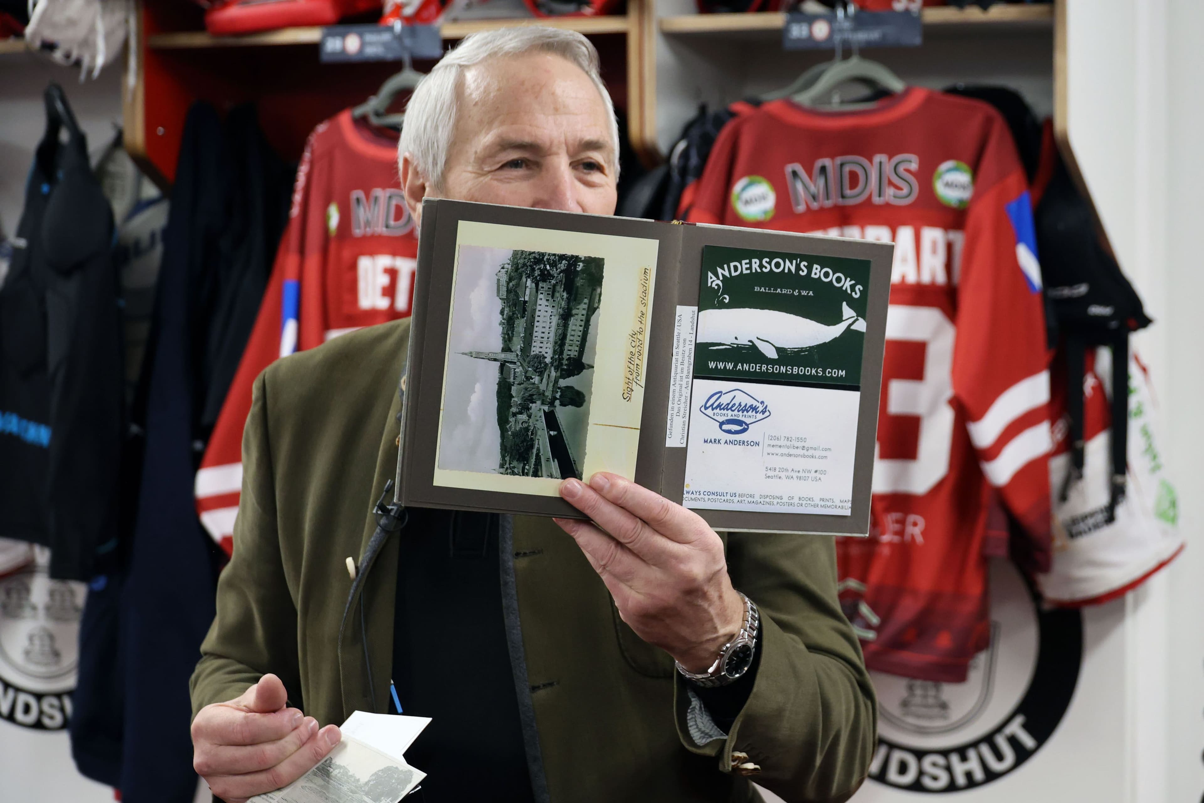 Eishockey-Legende Alois Schloder lädt ein: Exklusive Stadionführungen starten! | Symbolbild
