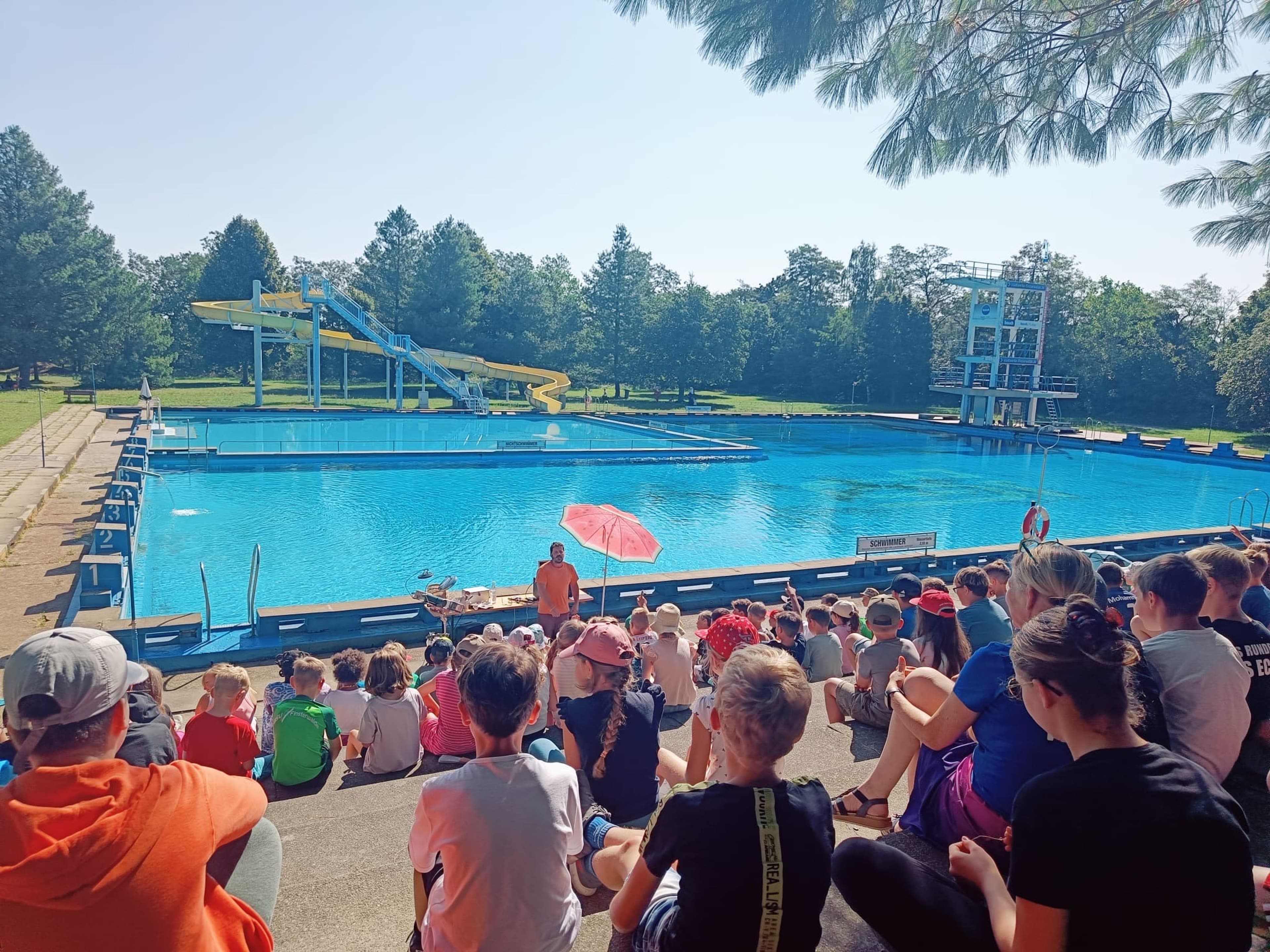 Freibad wird zum Ferienparadies für 180 Kinder | Symbolbild