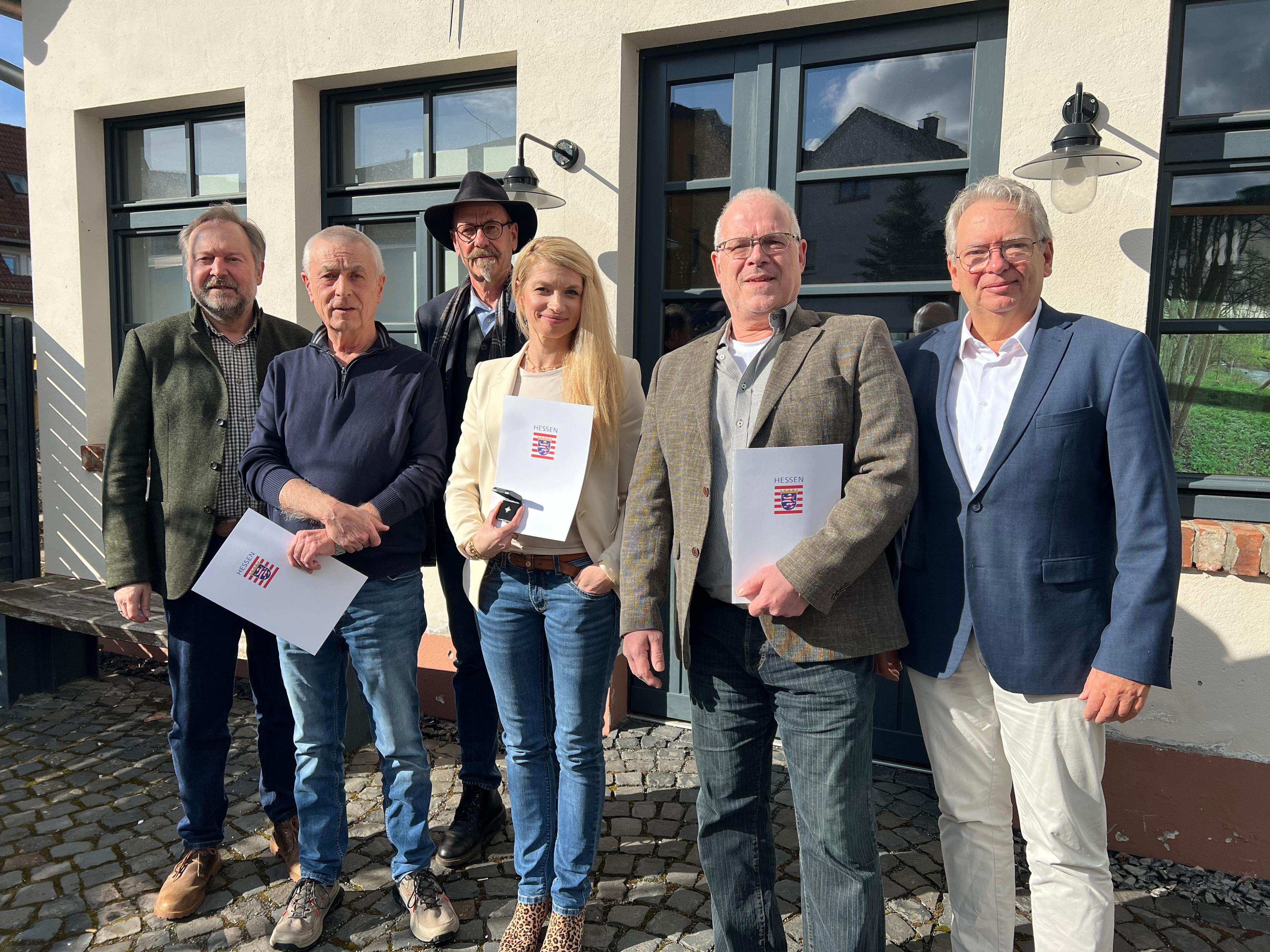 Landesehrenbrief würdigt ehrenamtliches Engagement in Löhnberg | Symbolbild