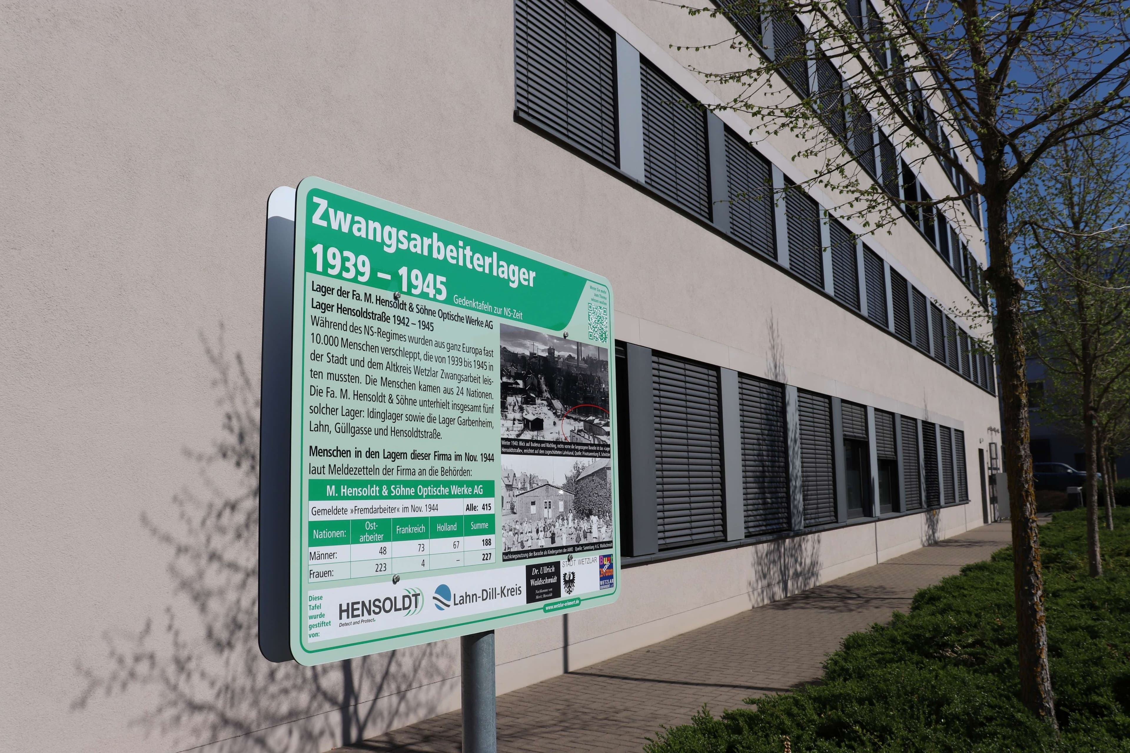 Die neuen Gedenktafeln am Kreishaus in Wetzlar erinnern an die Opfer der Zwangsarbeiterlager während des Nationalsozialismus und sollen das Bewusstsein für dieses dunkle Kapitel der Geschichte schärfen.