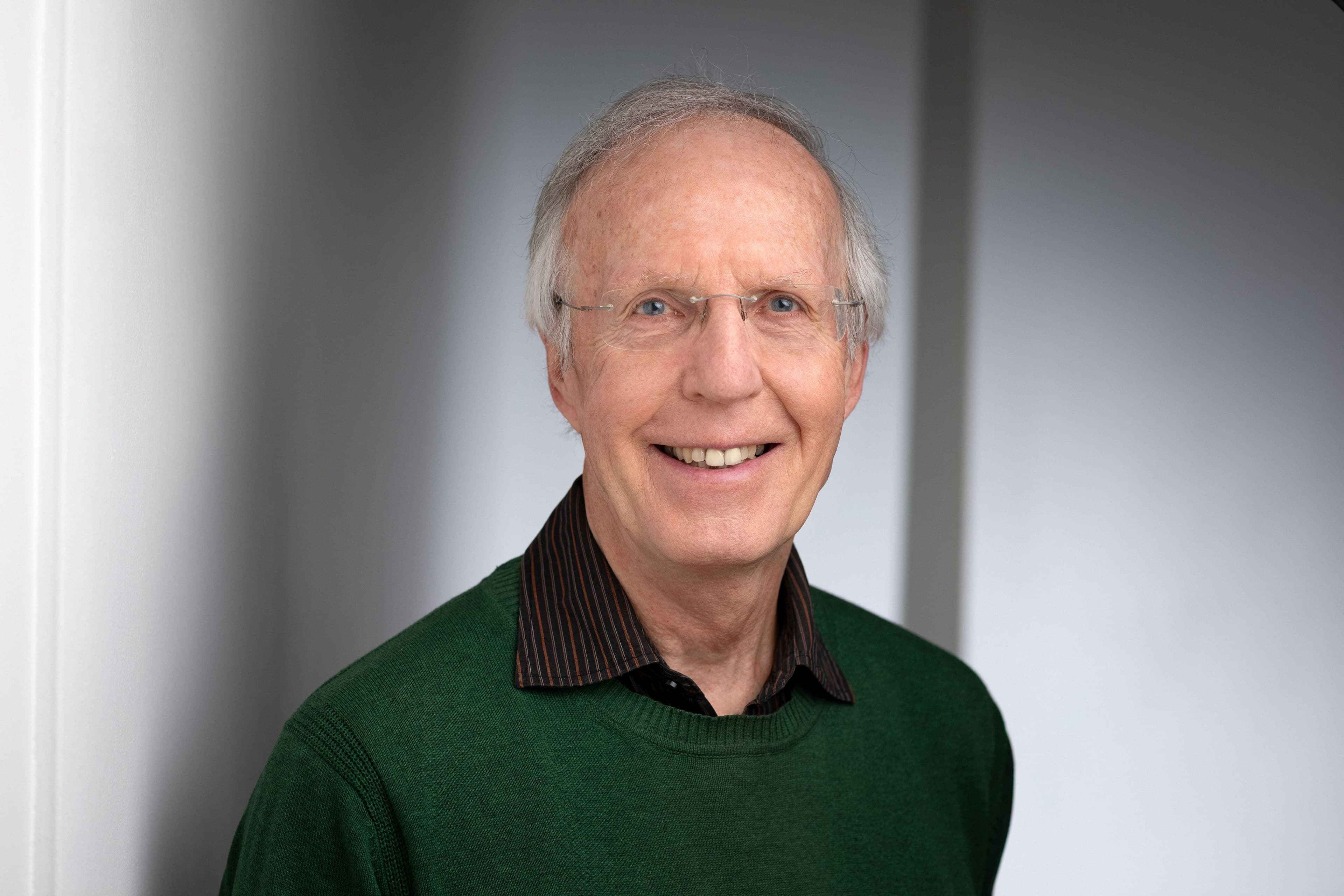 Ulrich Bülow wird als neues Ratsmitglied in Lingen verpflichtet.