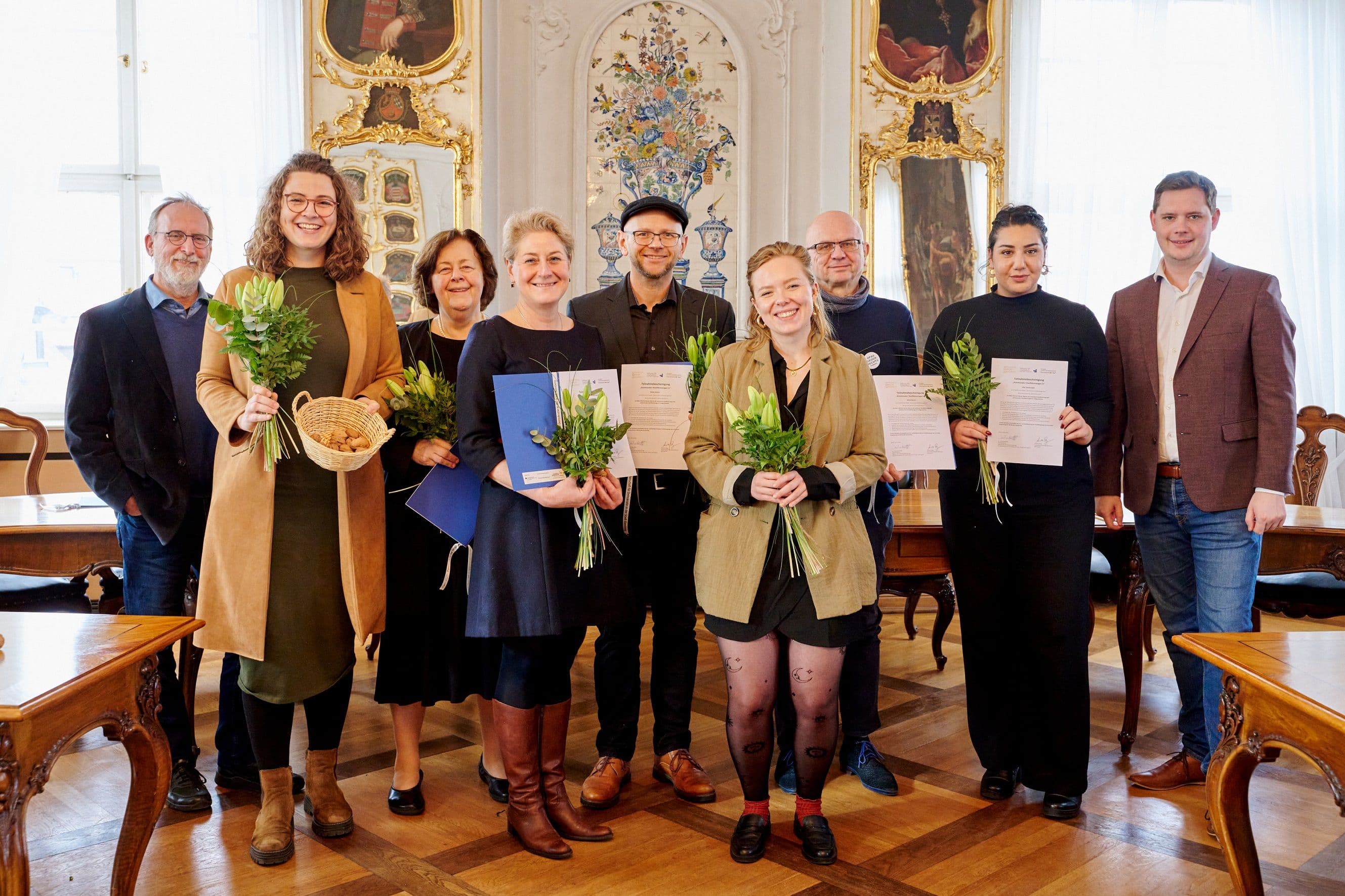 Ein Amberbaum an Jahnplatz in Pfaffendorf muss gefÀllt werden. Die Wurzeln haben holzzersetzenden Pilzbefall.