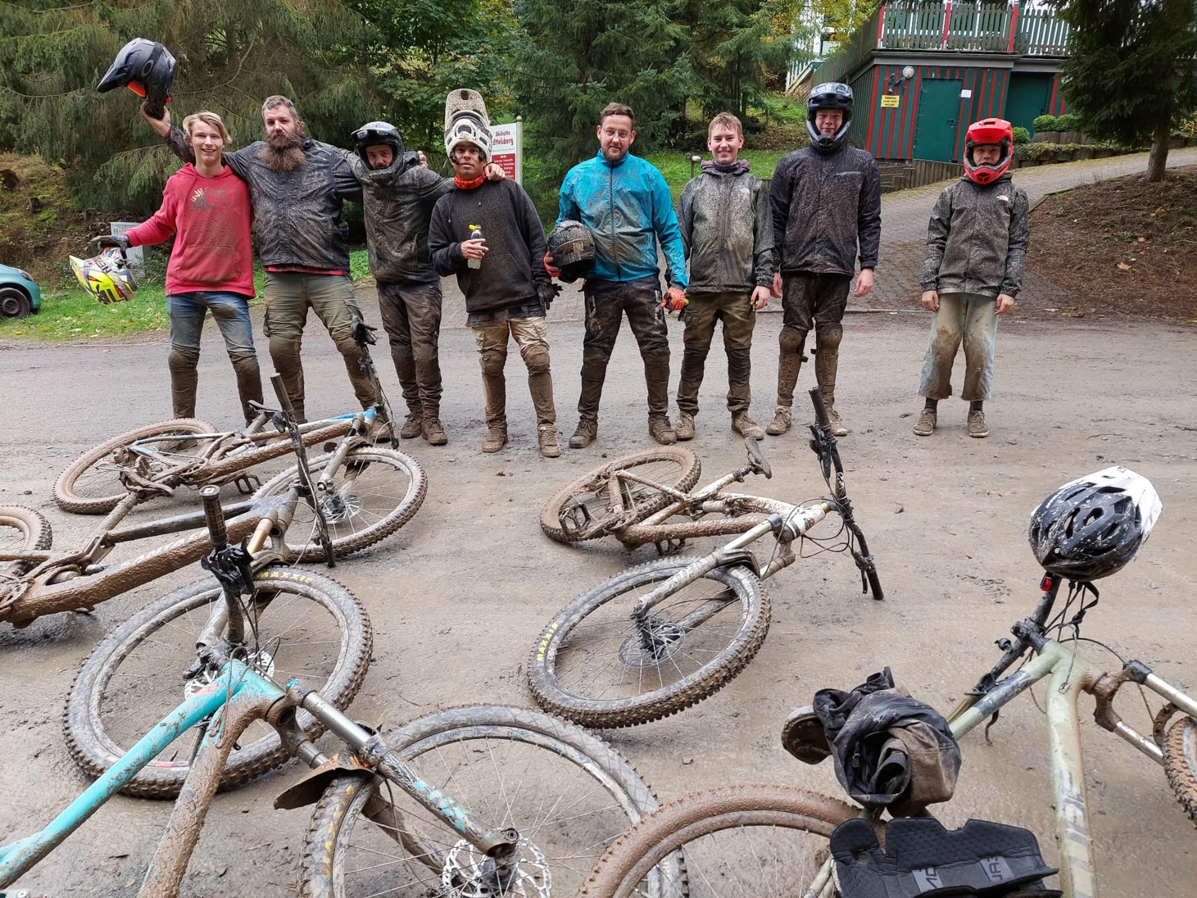Jugendtreff Höxter und Rollkultur Weserbergland e.V. veranstalten Mountainbike-Tour fĂŒr Kinder und Jugendliche.