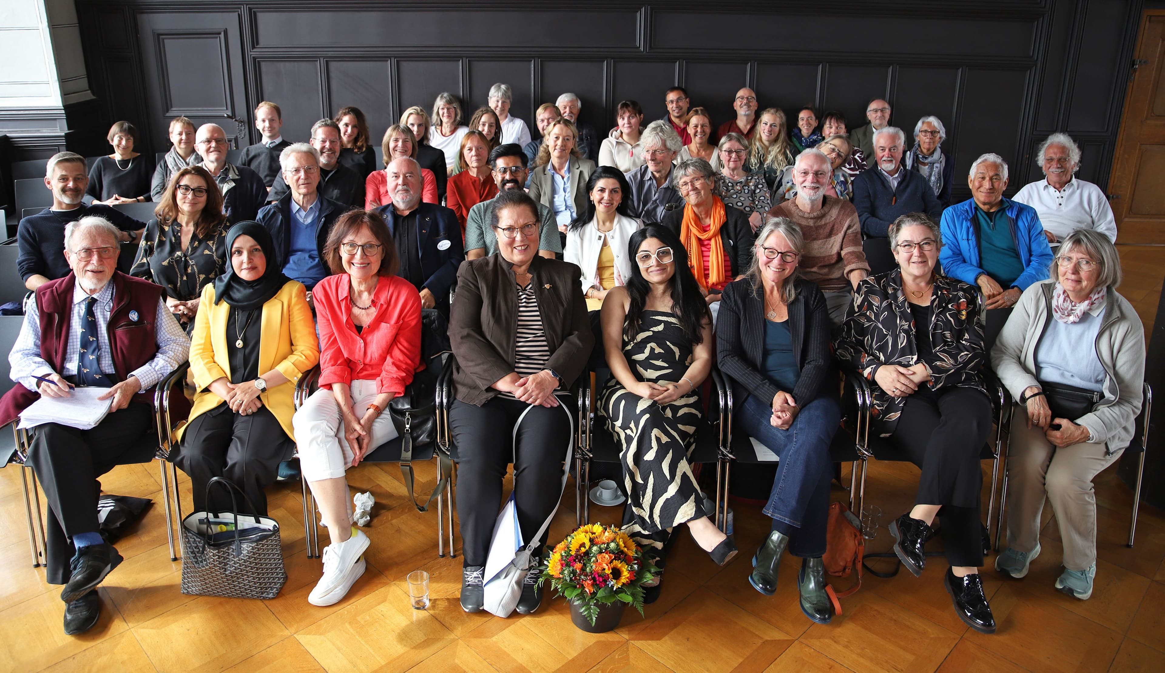 Die Stadt Marburg hat gemeinsam mit Engagierten zehn Jahre ehrenamtliche Flüchtlingsarbeit im Historischen Rathaussaal gefeiert.