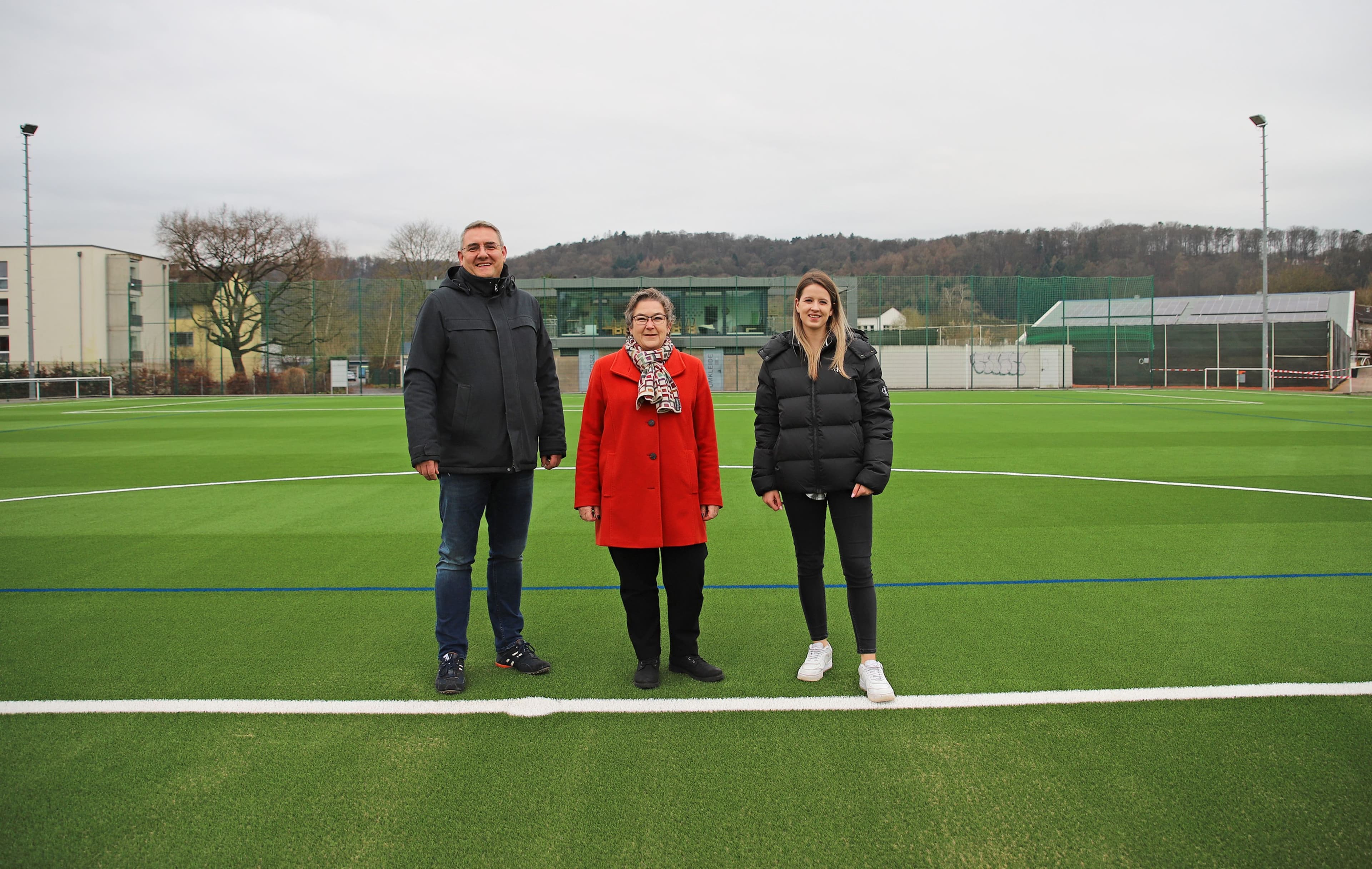 Marburg investiert in nachhaltigen Sport: Ein neuer Kunstrasenplatz für die Zukunft | Symbolbild
