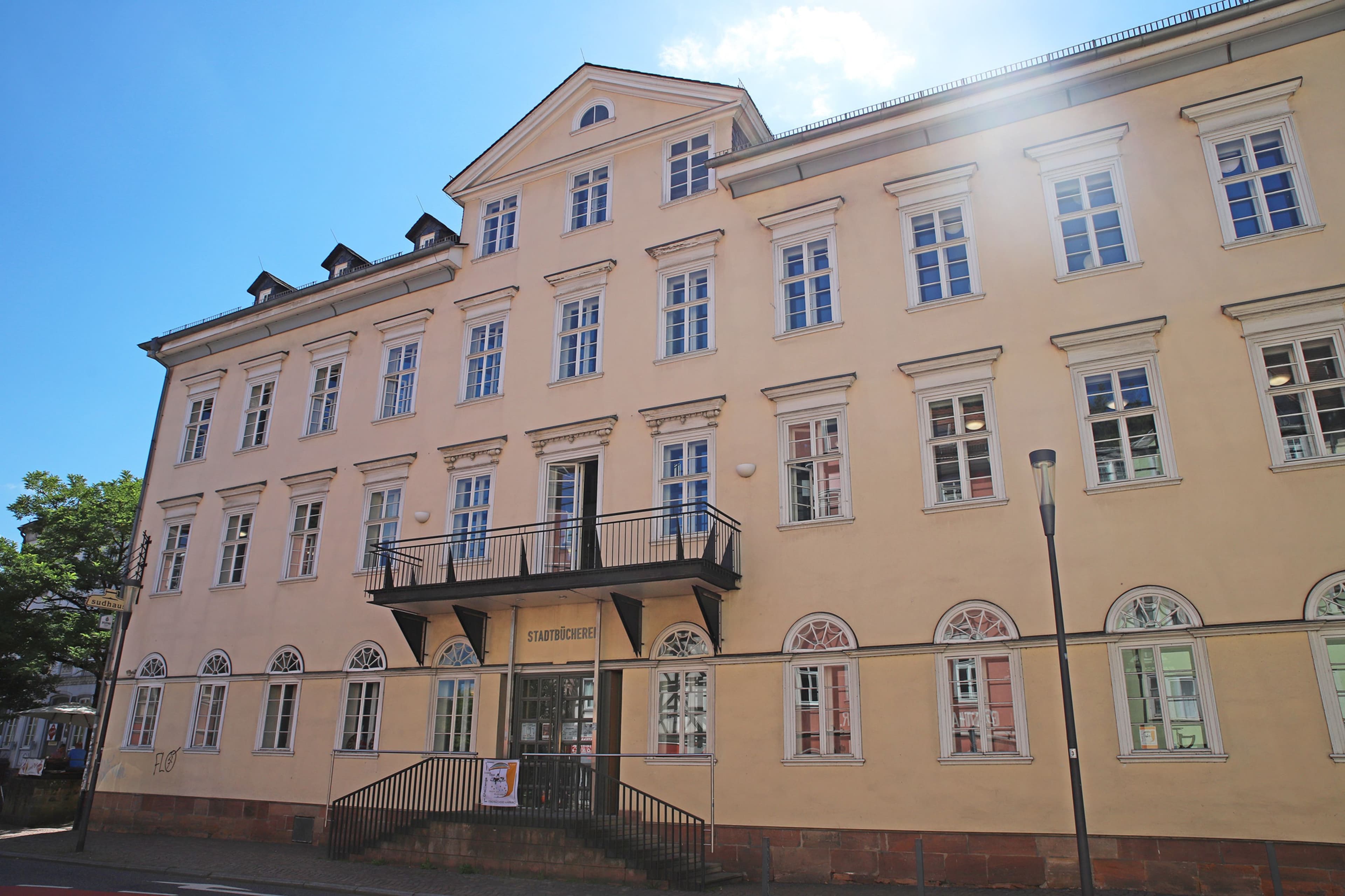 Nutzer*innen bewerten die Stadtbücherei Marburg in der Sentobib-Umfrage im Herbst 2024.