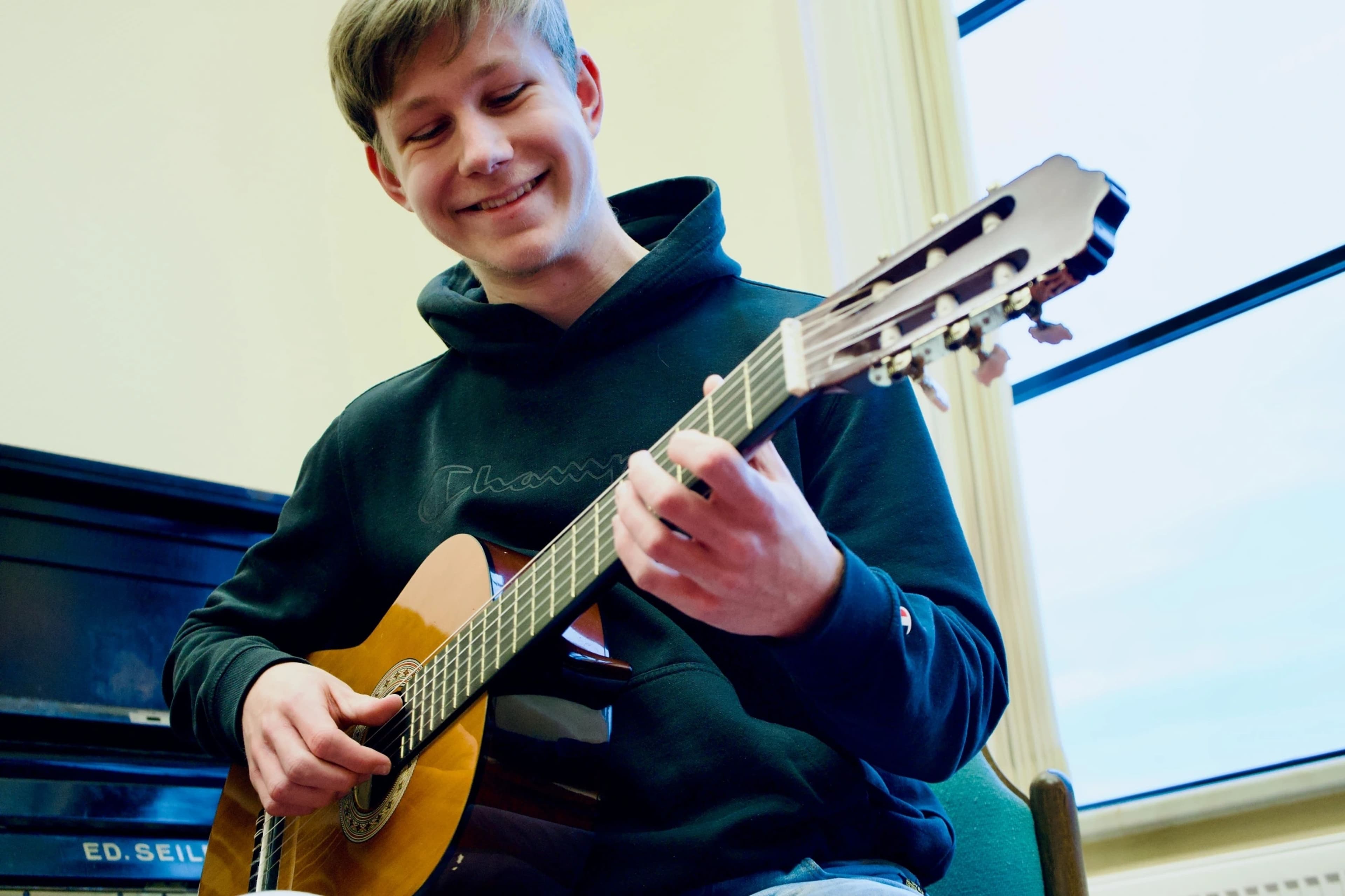 Erneuter Erfolg für die Städtische Musikschule: Ein Triumph bei 'Jugend musiziert 2025' | Symbolbild