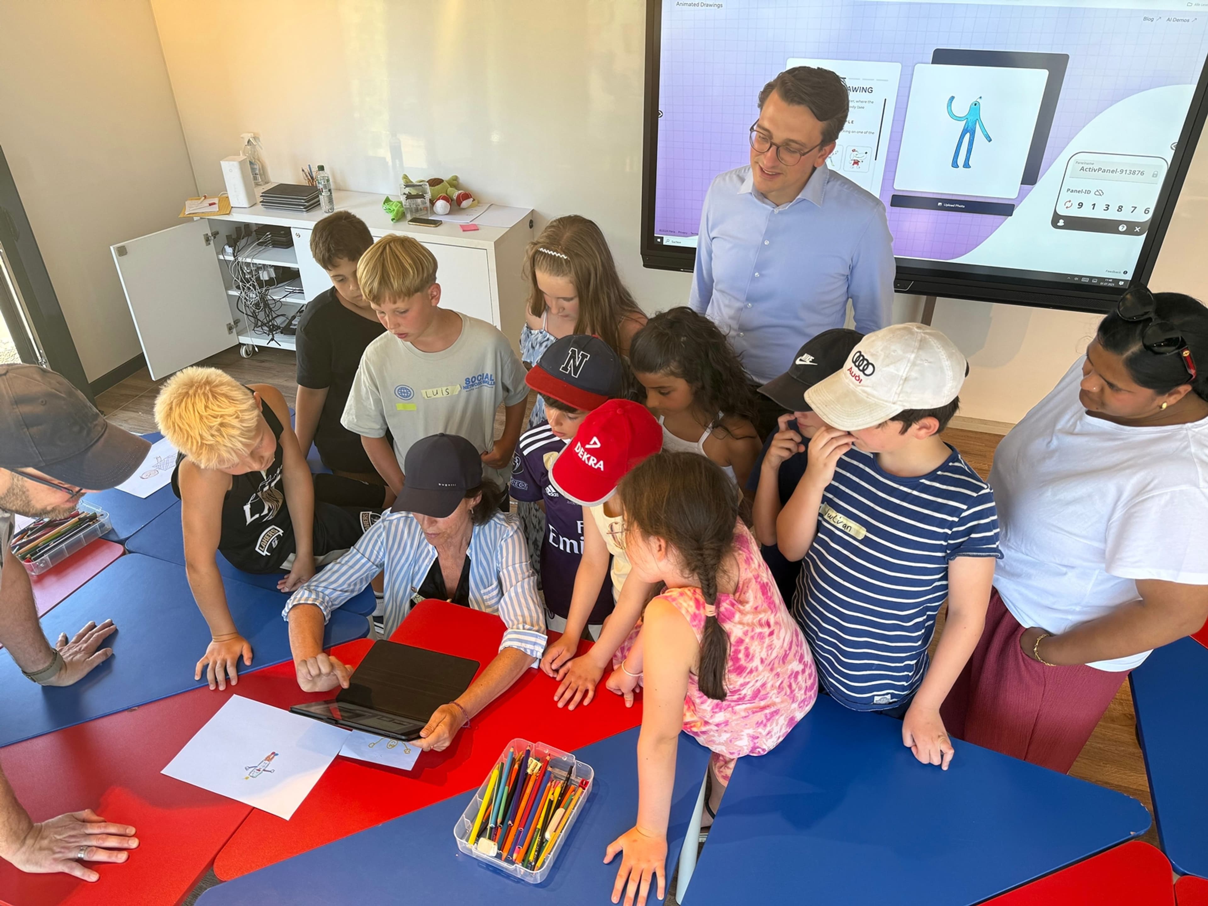 KI und Co. zum Anfassen an der Limesschule | Symbolbild