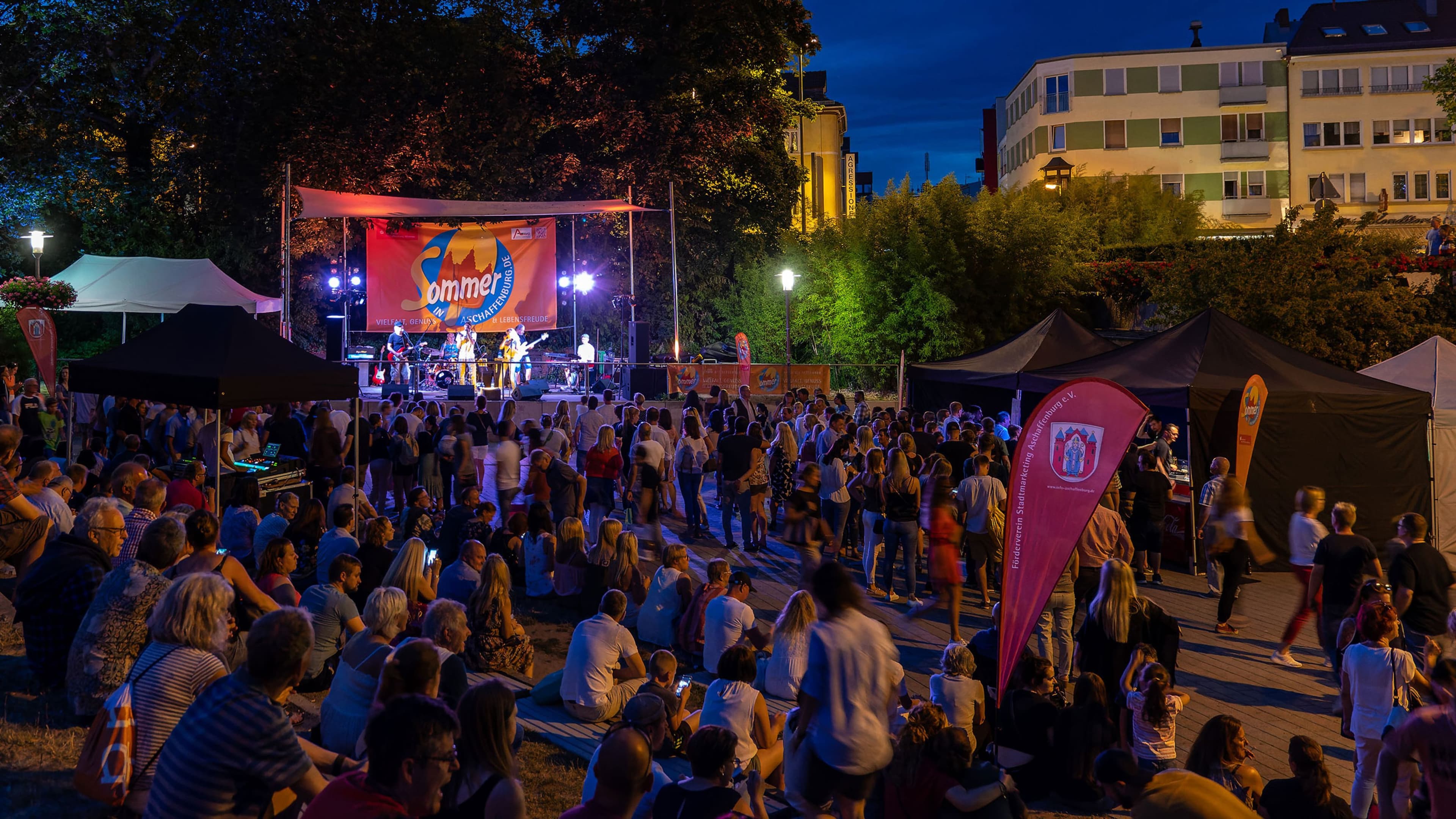 Sommernacht-Shopping bis 23 Uhr in Aschaffenburg | Symbolbild