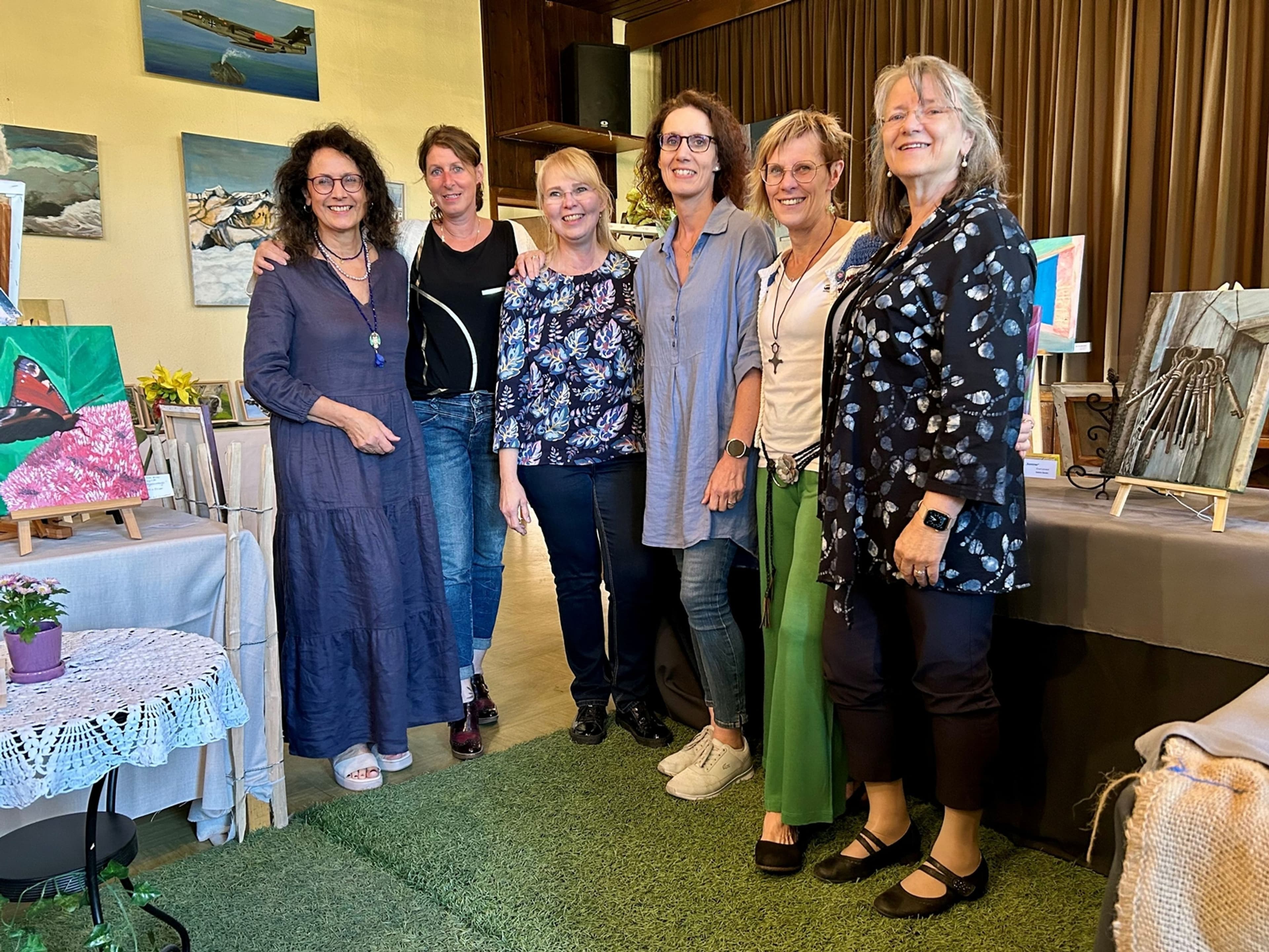 Künstlerinnengruppe ARTemisia feiert 20-jähriges Bestehen mit neuer Ausstellung im vhs-Haus Lich.