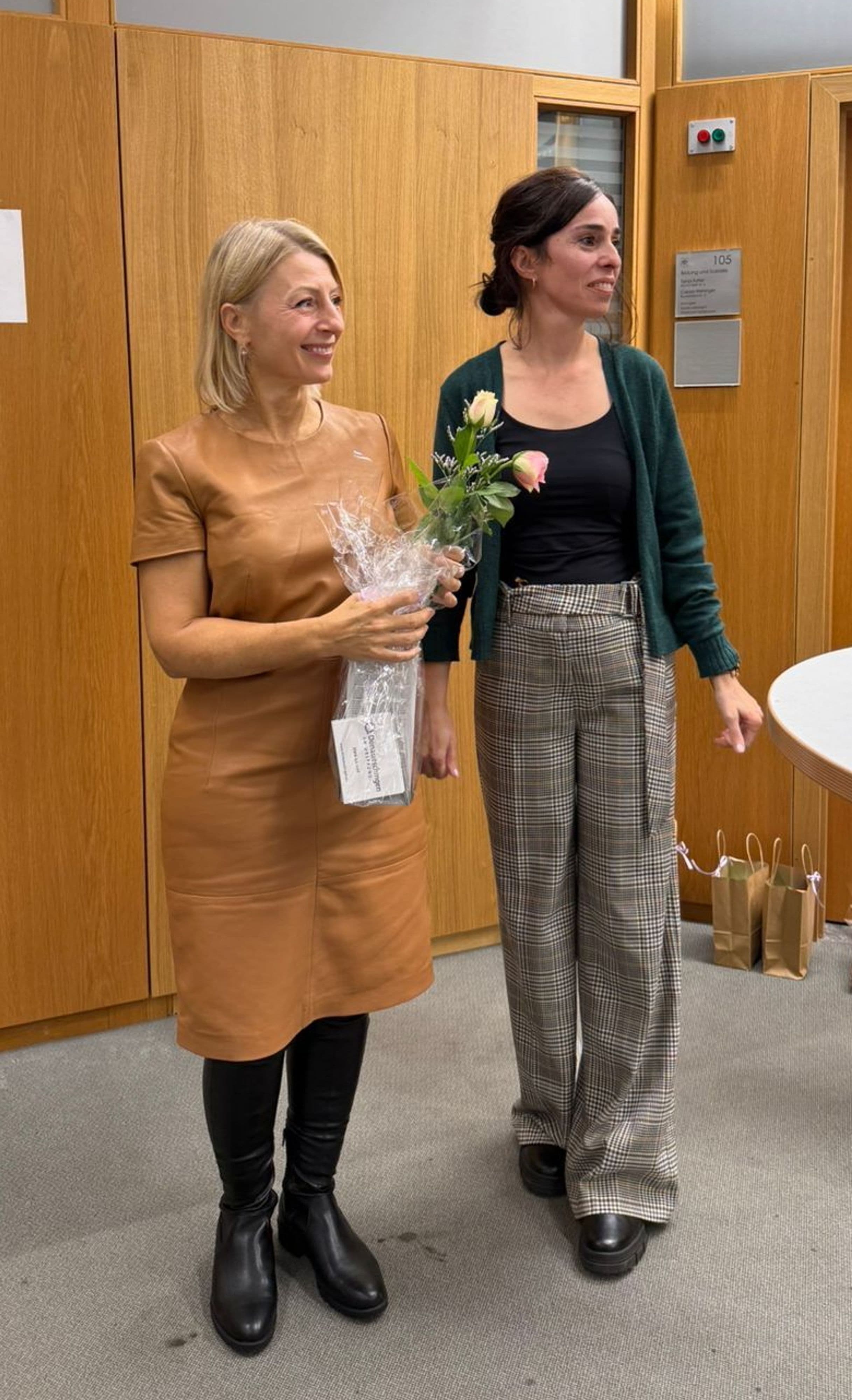 Fotos aus dem Fotowettbewerb, die unterschiedliche Kulturen und Gemeinschaften zeigen.