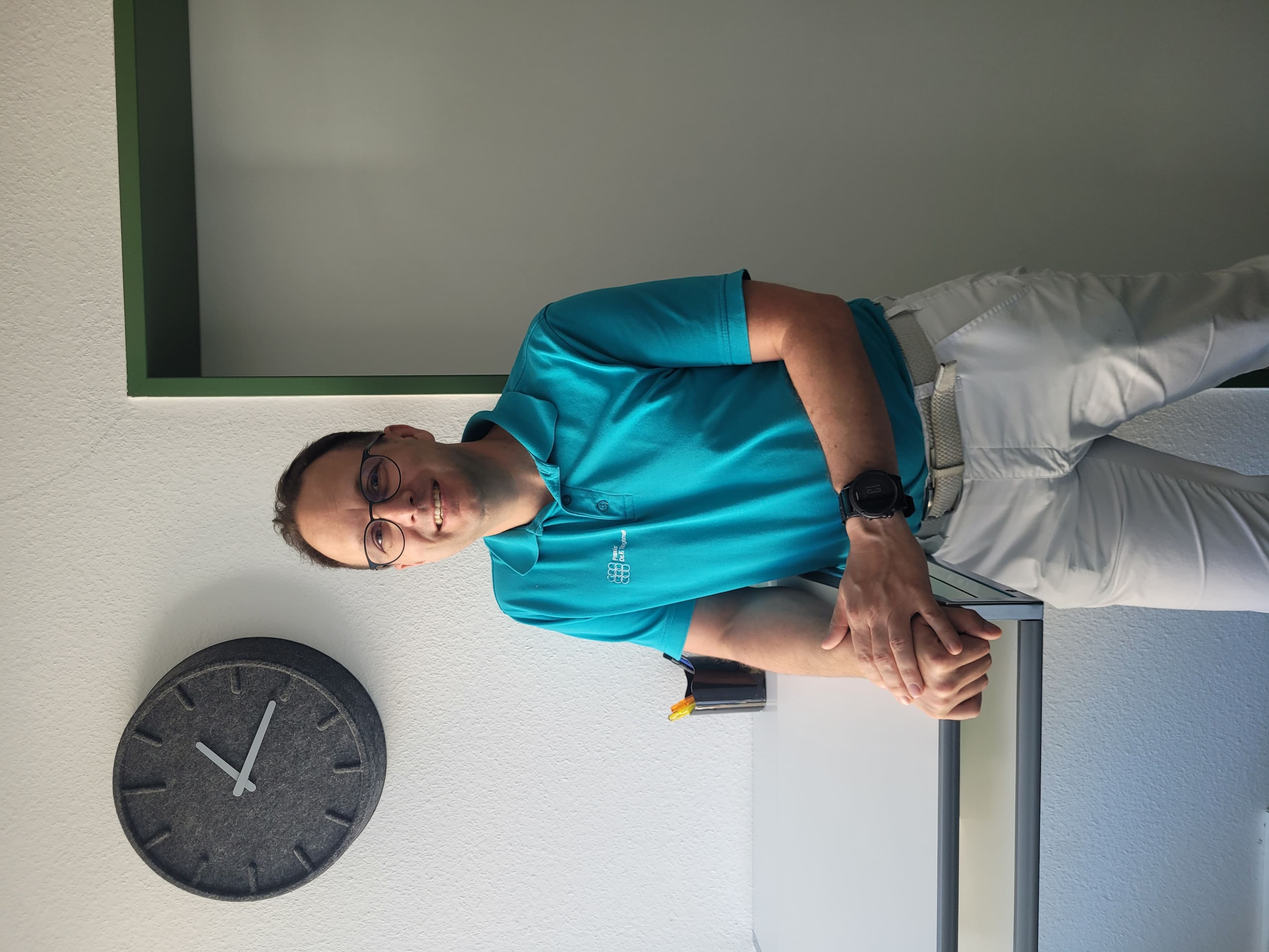 Dr. Florian Tegtmeier, Facharzt für Innere Medizin, spricht auf einer Veranstaltung der VHS Lahr.