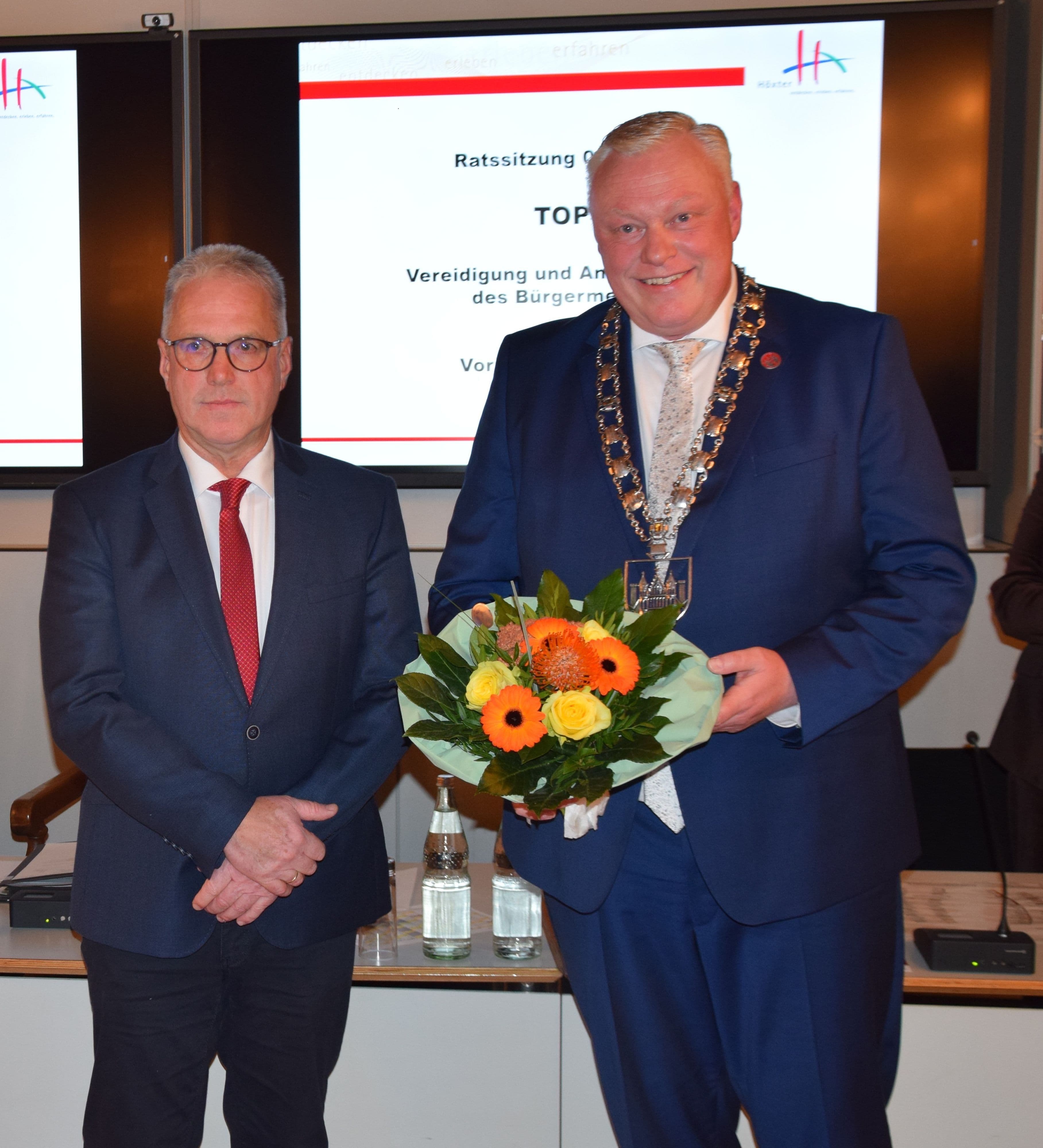 Neuer Stadtrat in Höxter offiziell vereidigt | Symbolbild