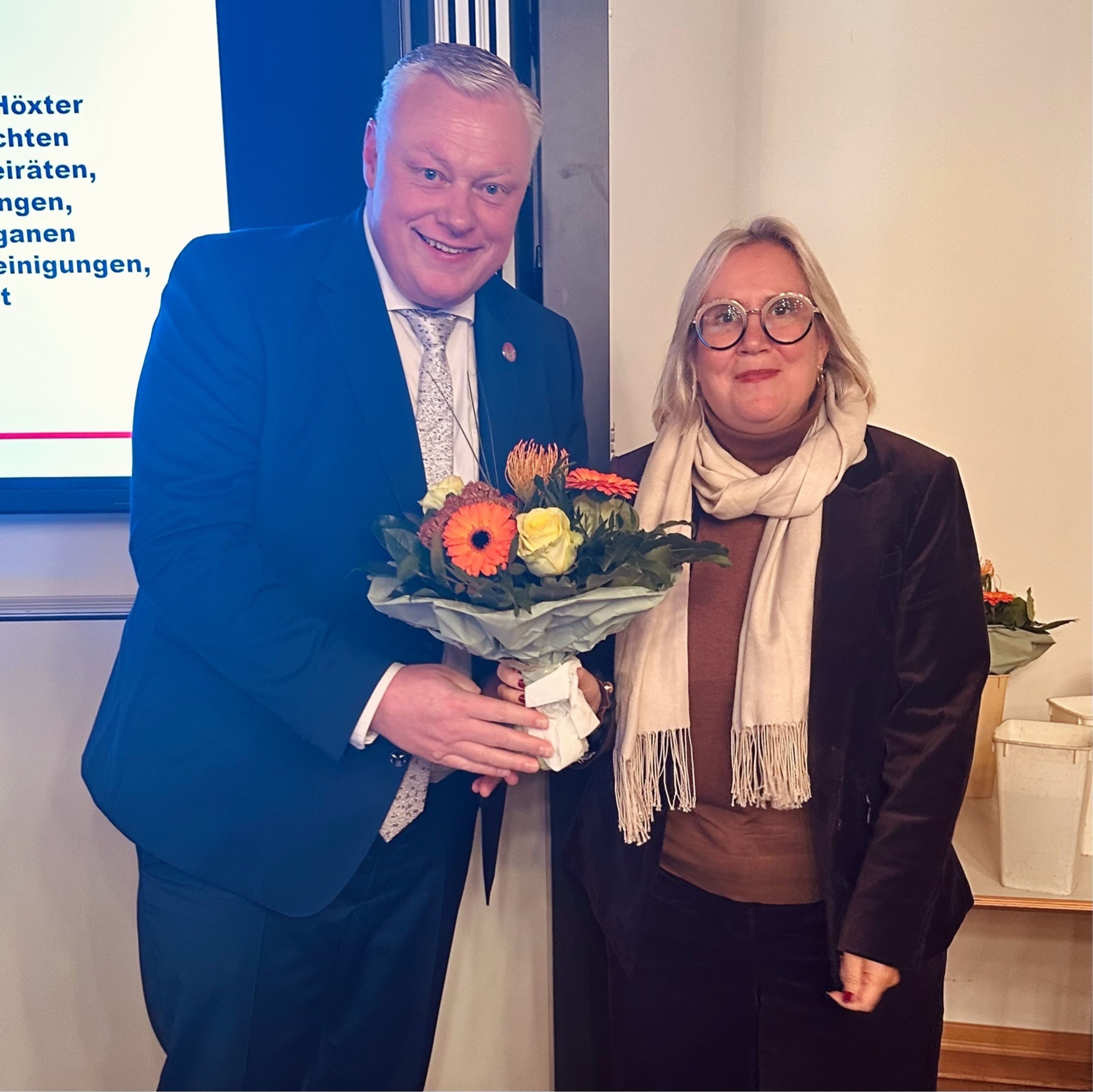 Neuer Stadtrat in Höxter offiziell vereidigt | Symbolbild