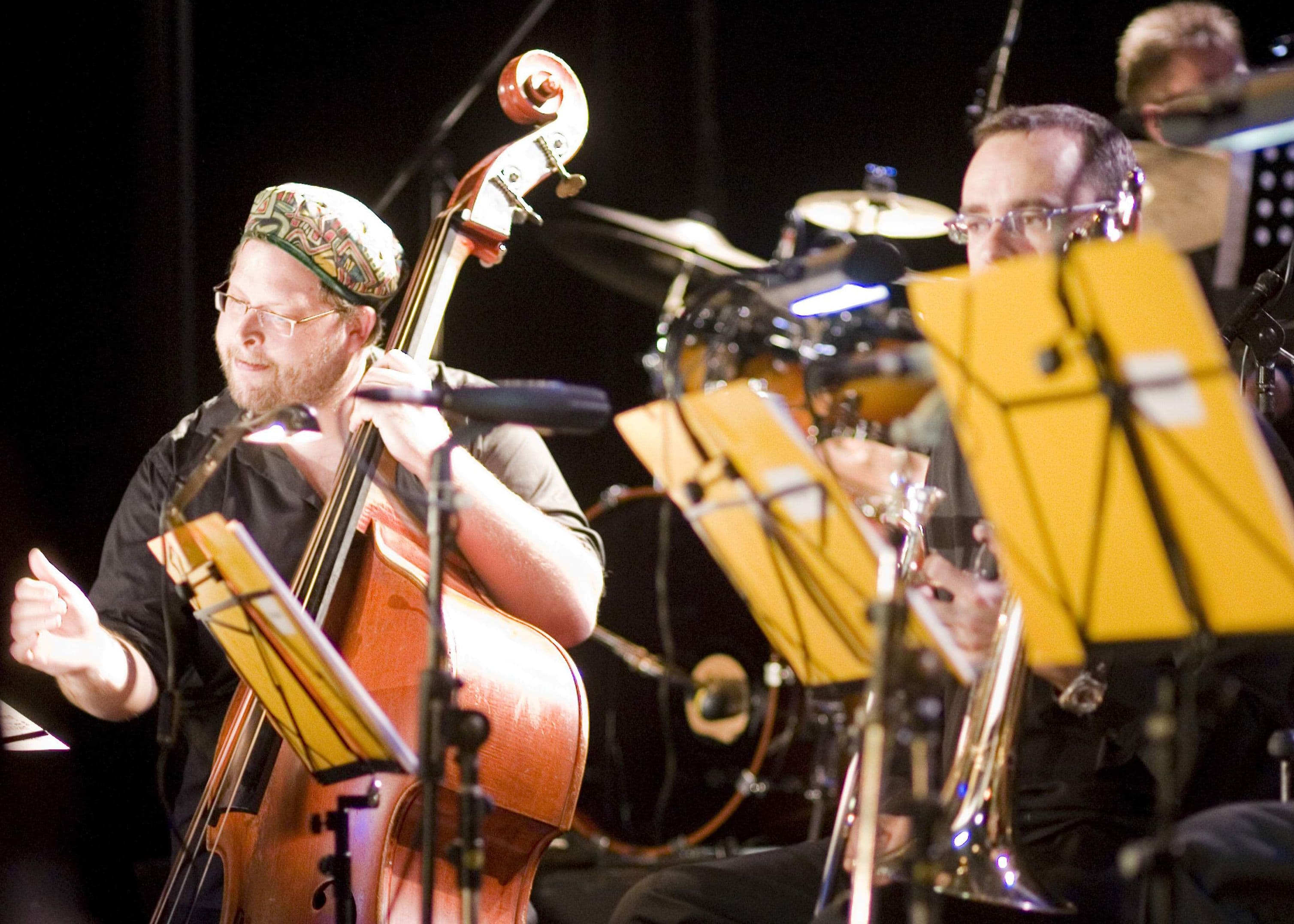 Soziale Fachkräfte der Seniorenberatung der Stadt Hilden bieten Menschen ab 90 Jahren Hausbesuche an, um Unterstützung und Gespräche anzubieten.