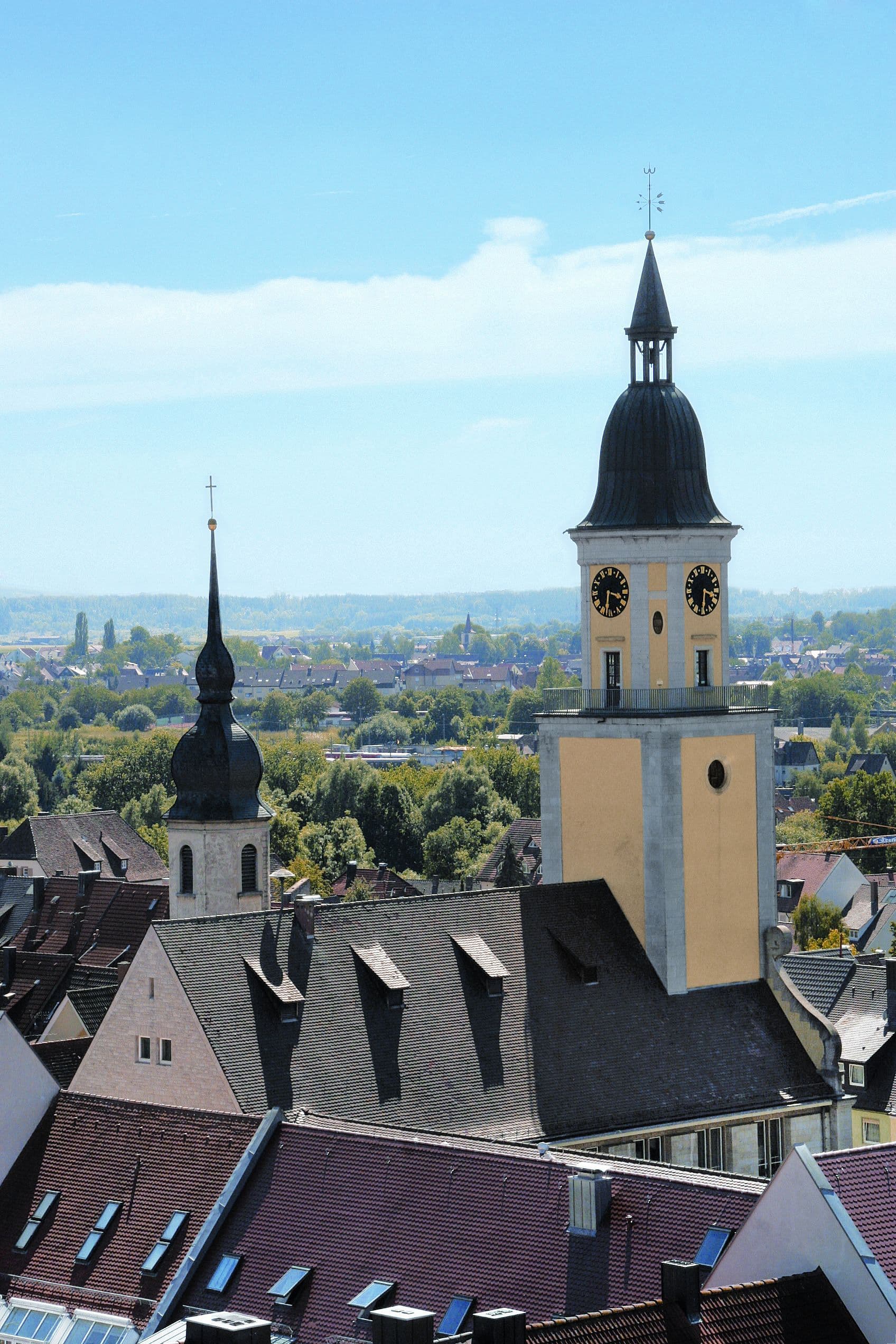 Sperrung der Straße Föhrenweg in Delkenheim wegen Gehweginstandsetzung nach Glasfaserausbau