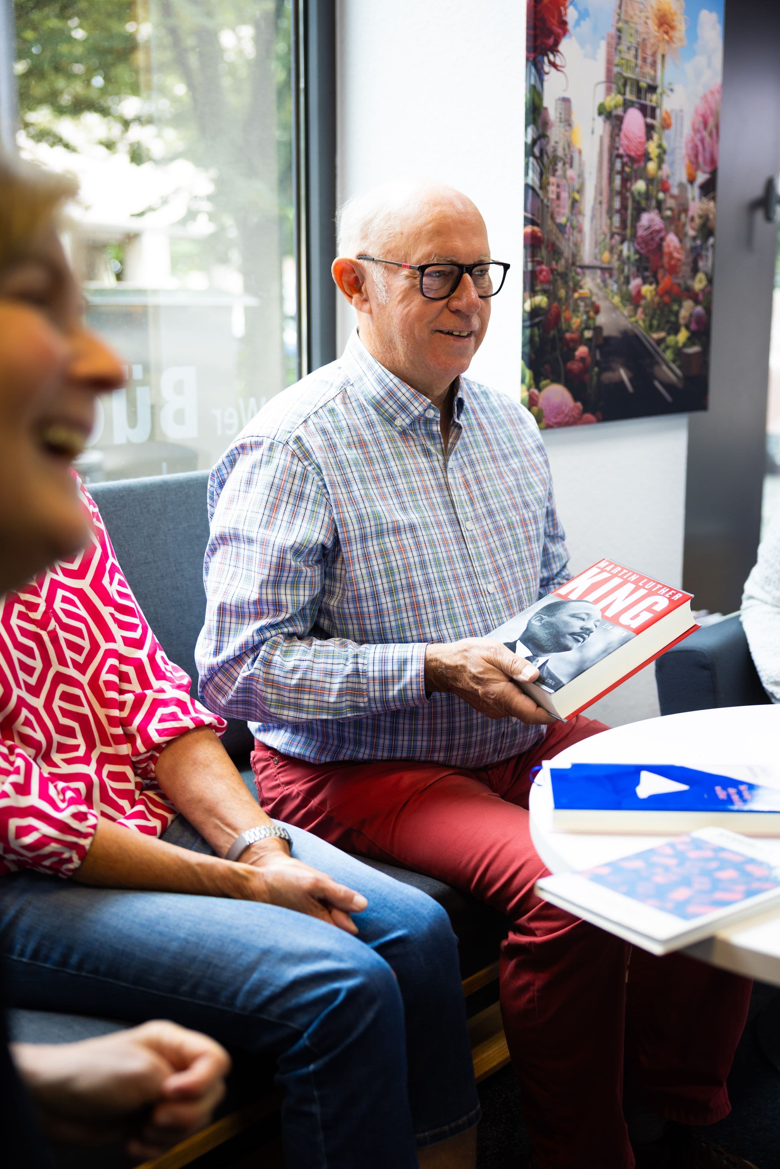 Literaturtreff 'Crailsheim liest!' lädt monatlich Leseratten zum Austausch ein. Literaturtreff 'Crailsheim liest!' lädt monatlich Leseratten zum Austausch ein.