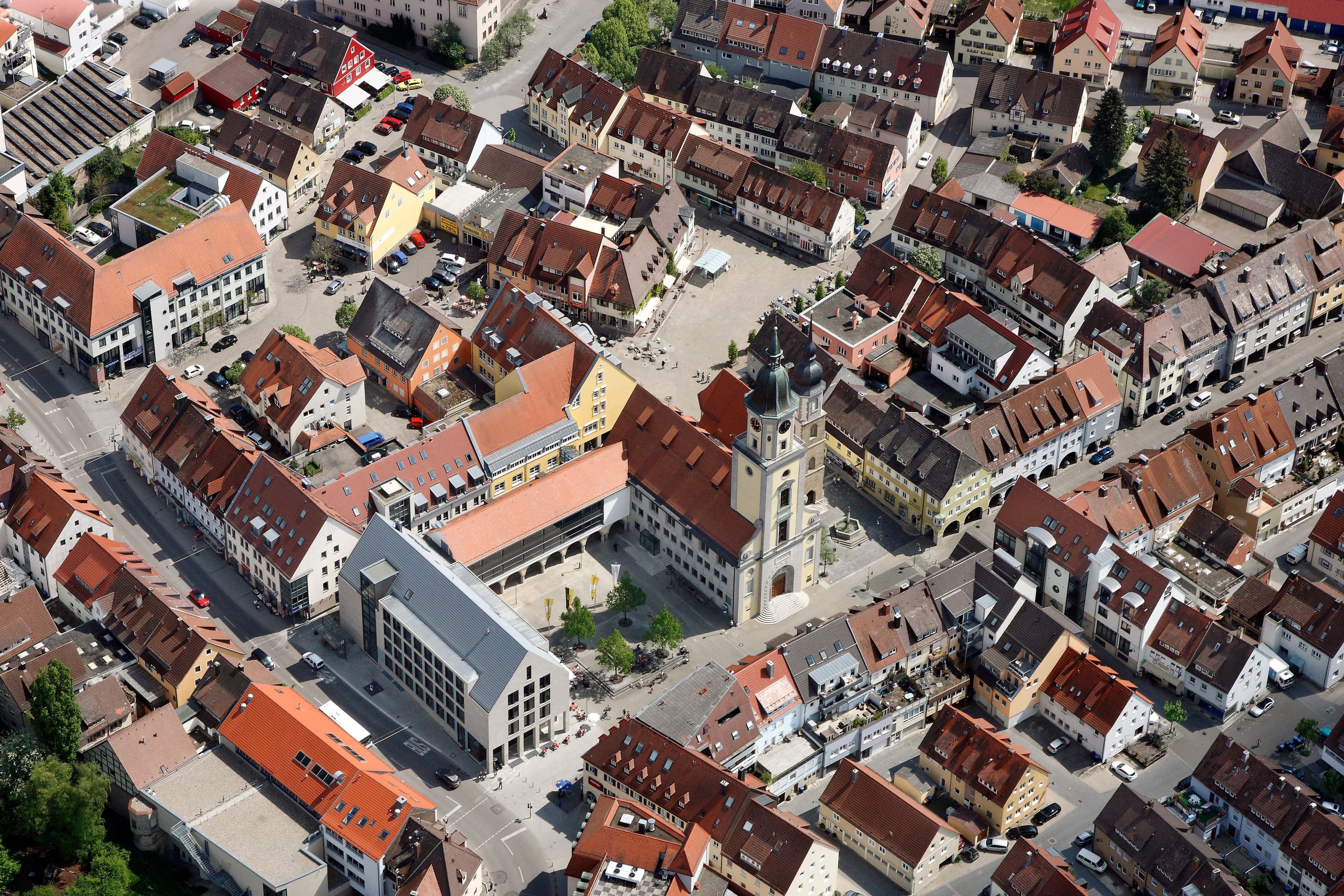 Stadtführung auf der Wilhelmshöhe mit Villa und geologischer Pyramide in Crailsheim.