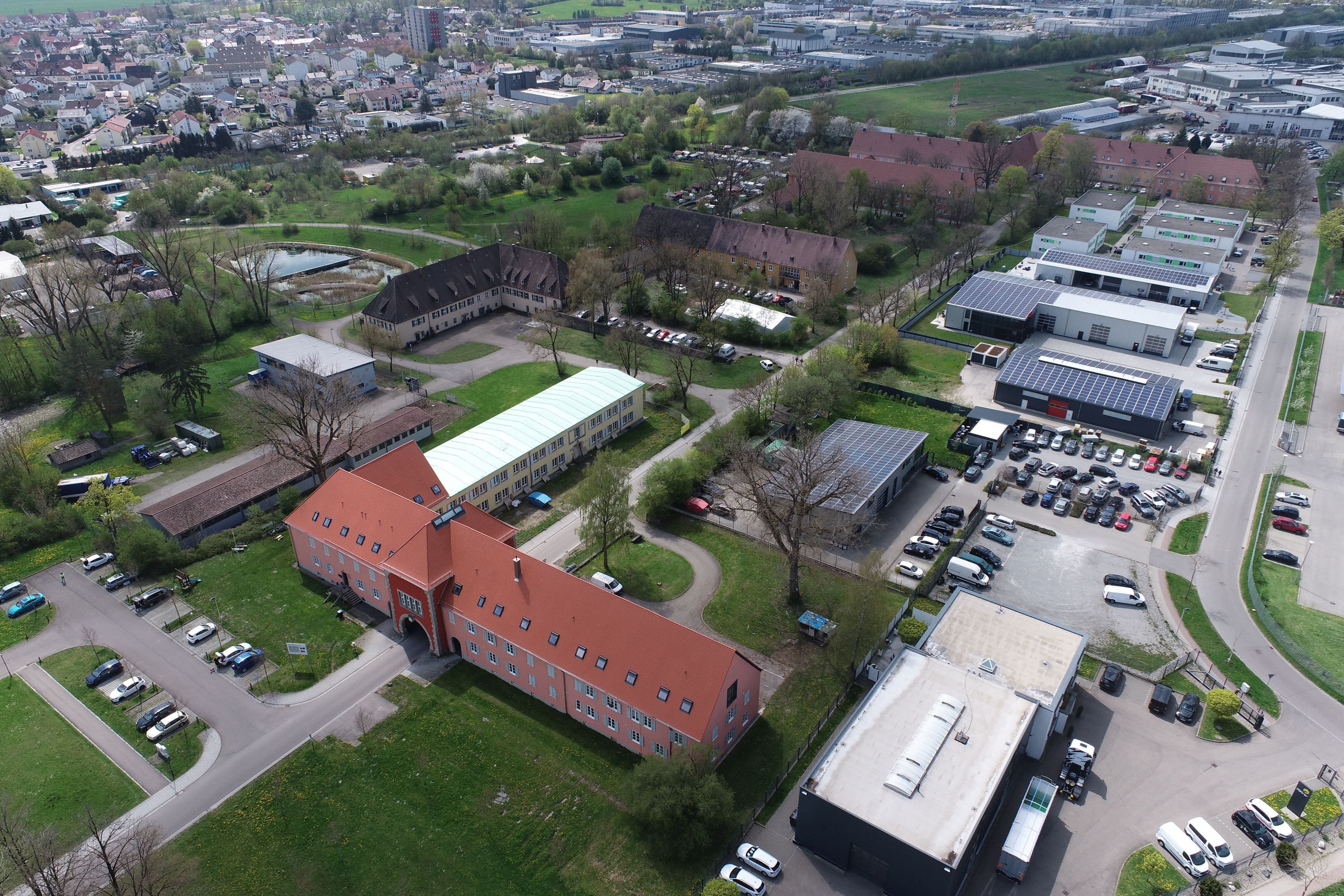Städtische Unterkünfte in der Burgbergstraße als Beispiel für Wohnraumvermittlung.
